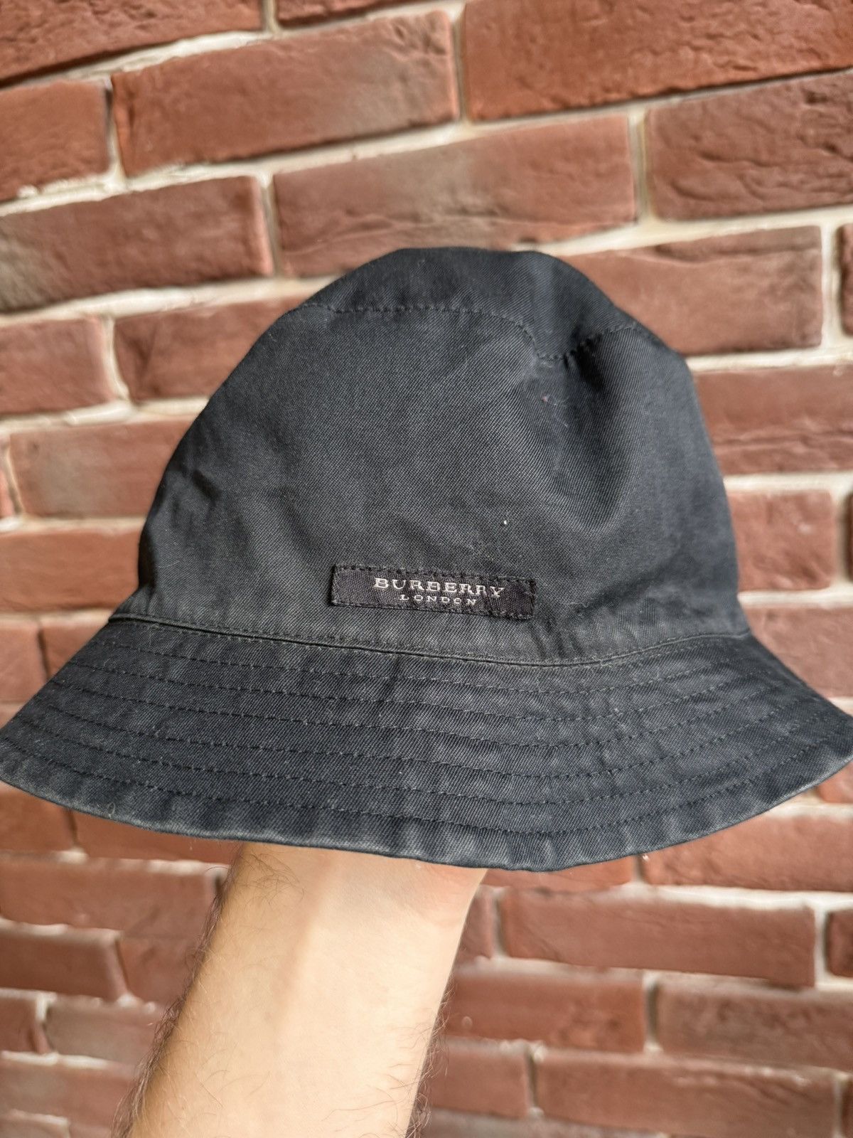 Burberry Vintage BURBERRY Reversible Nova Check Design Bucket Hat Y2k Size ONE SIZE - 7 Thumbnail
