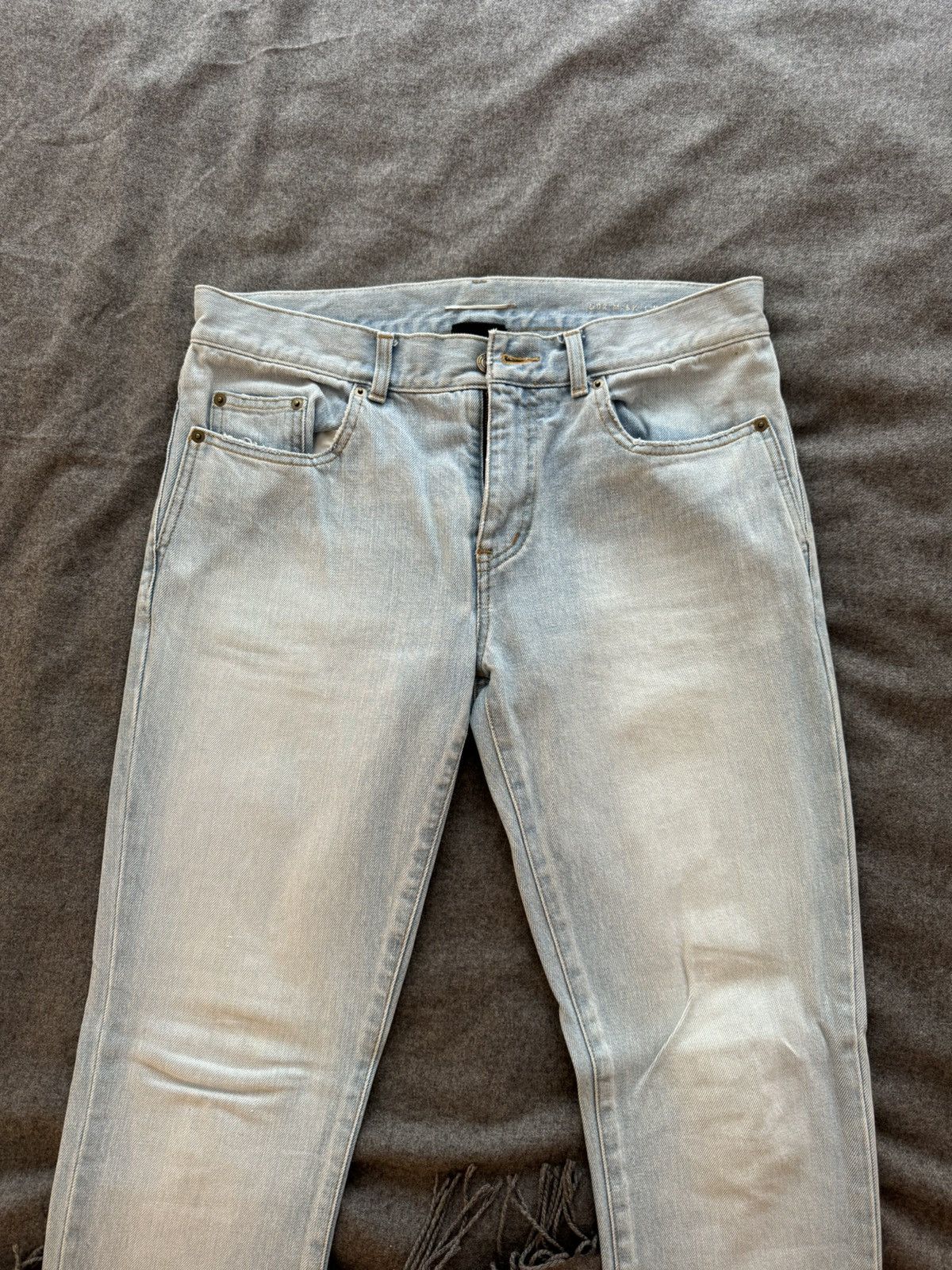Saint Laurent Paris × Yves Saint Laurent Saint Laurent D02 light blue jeans (2015) Size US 31 - 1 Thumbnail