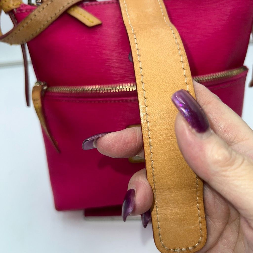 Dooney & Bourke Dooney & Bourke Hot Pink Letter Carrier Crossbody Leather Ba Size ONE SIZE - 3 Thumbnail