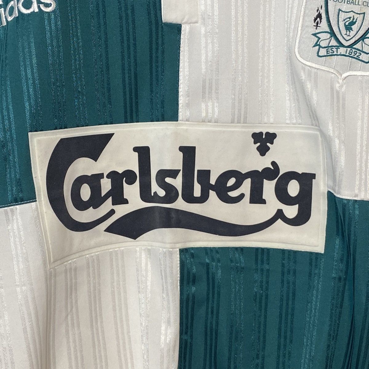 Adidas Vintage Liverpool Away Jersey Carlsberg Adidas L UK 1995/96 Size US L / EU 52-54 / 3 - 3 Thumbnail
