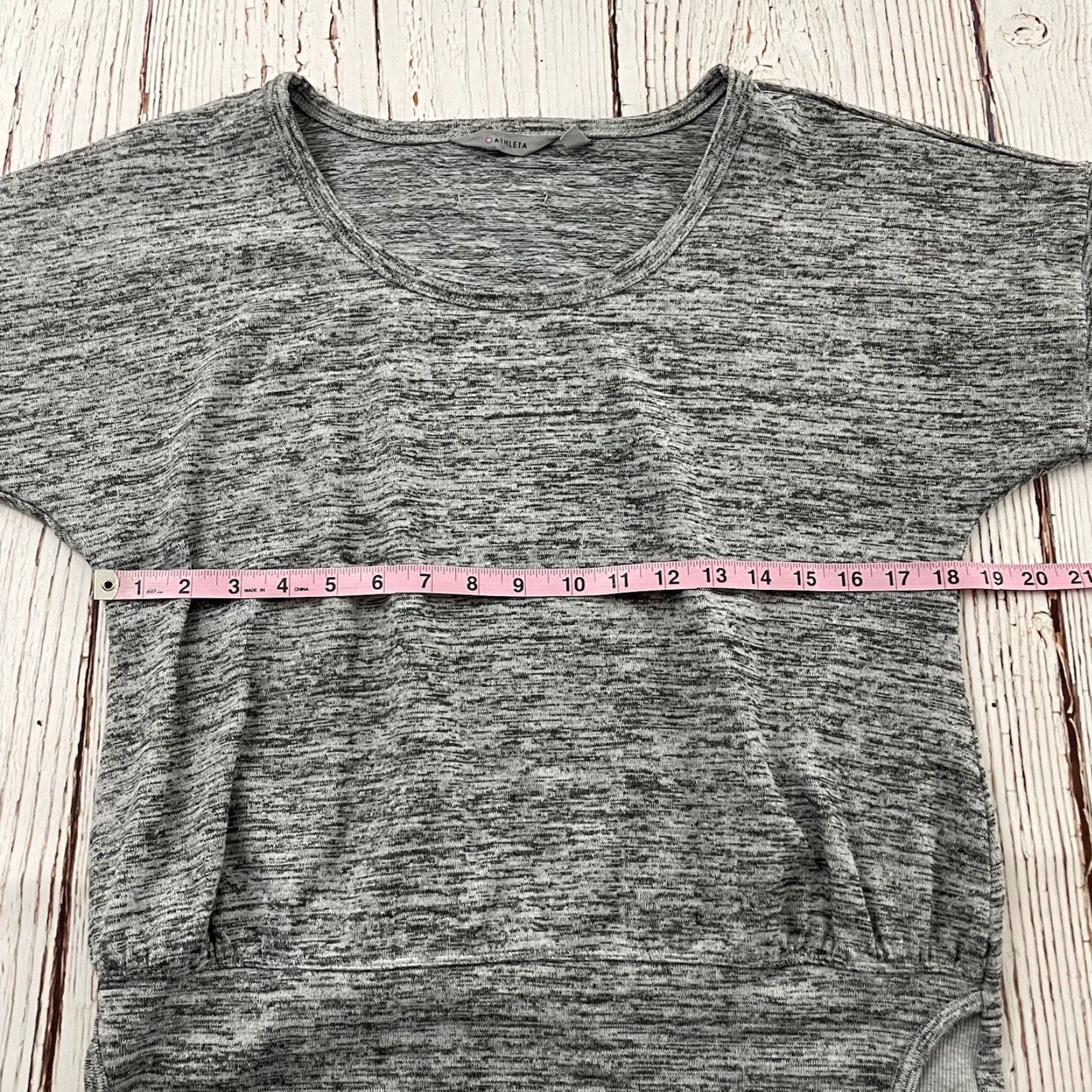 Athleta Athleta Long Sleeve Top Women Medium Gray Shirt Size M / US 6-8 / IT 42-44 - 4 Thumbnail