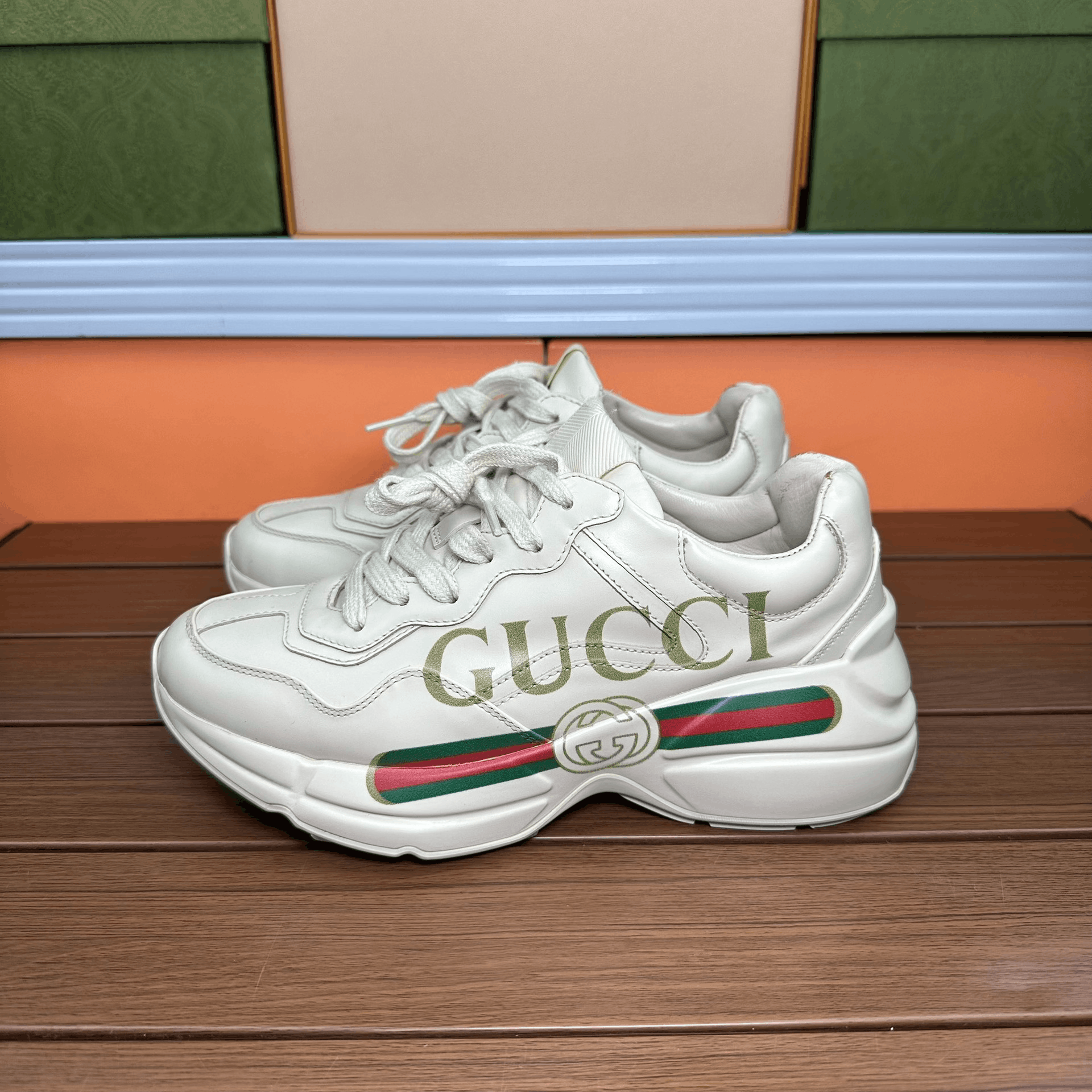Gucci Gucci Printed Lowtop Sneakers it_35-5 Women Size US 5.5 / IT 35.5 - 1 Thumbnail