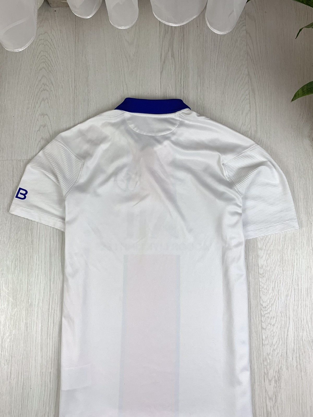 Vintage Nike PSG Paris-Saint Germain 2020/21 Away Shirt 13-15 Years Size US XS / EU 42 / 0 - 8 Thumbnail