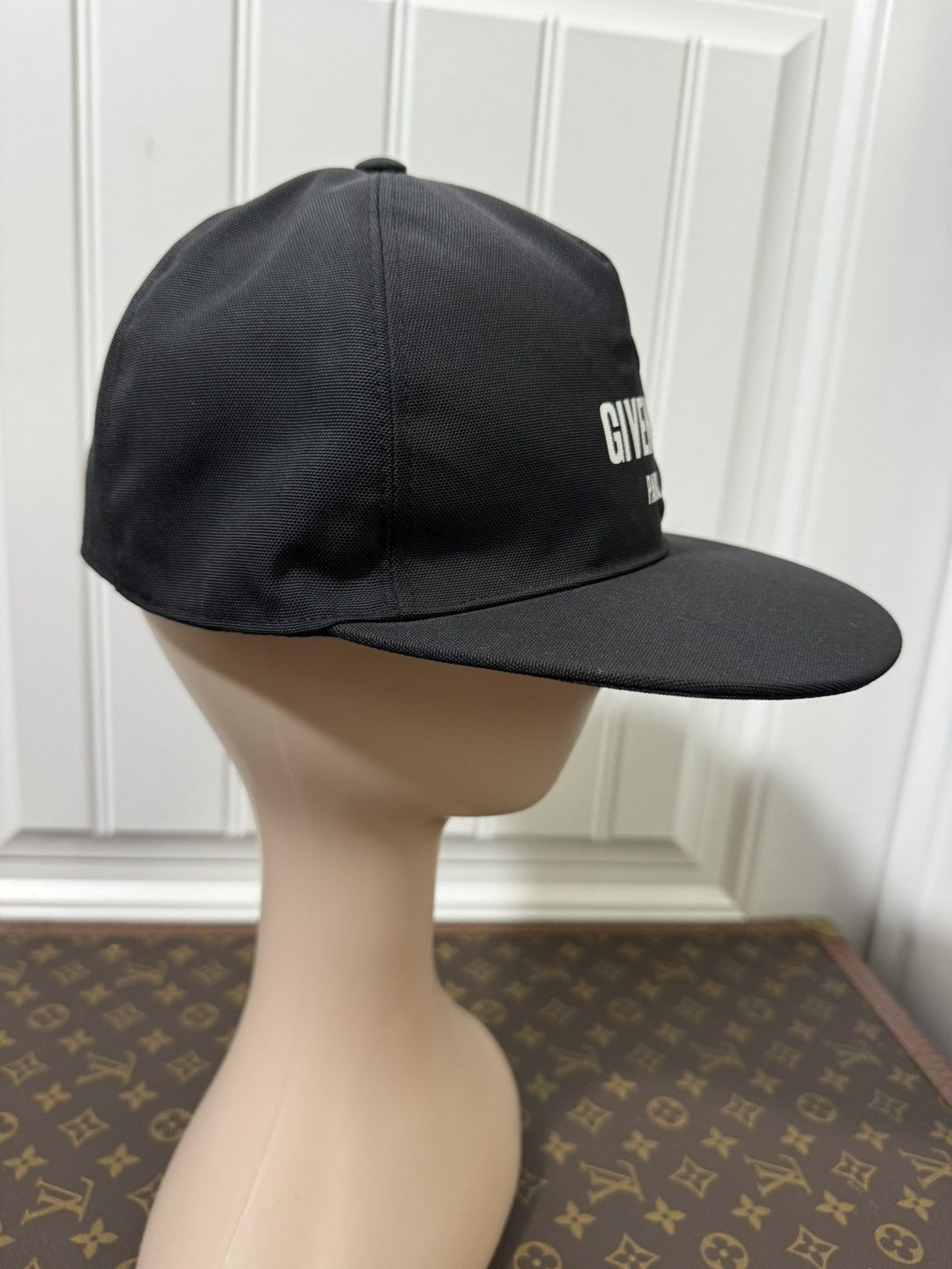 Givenchy Logo Print Flat Bill Hat Size ONE SIZE - 2 Thumbnail
