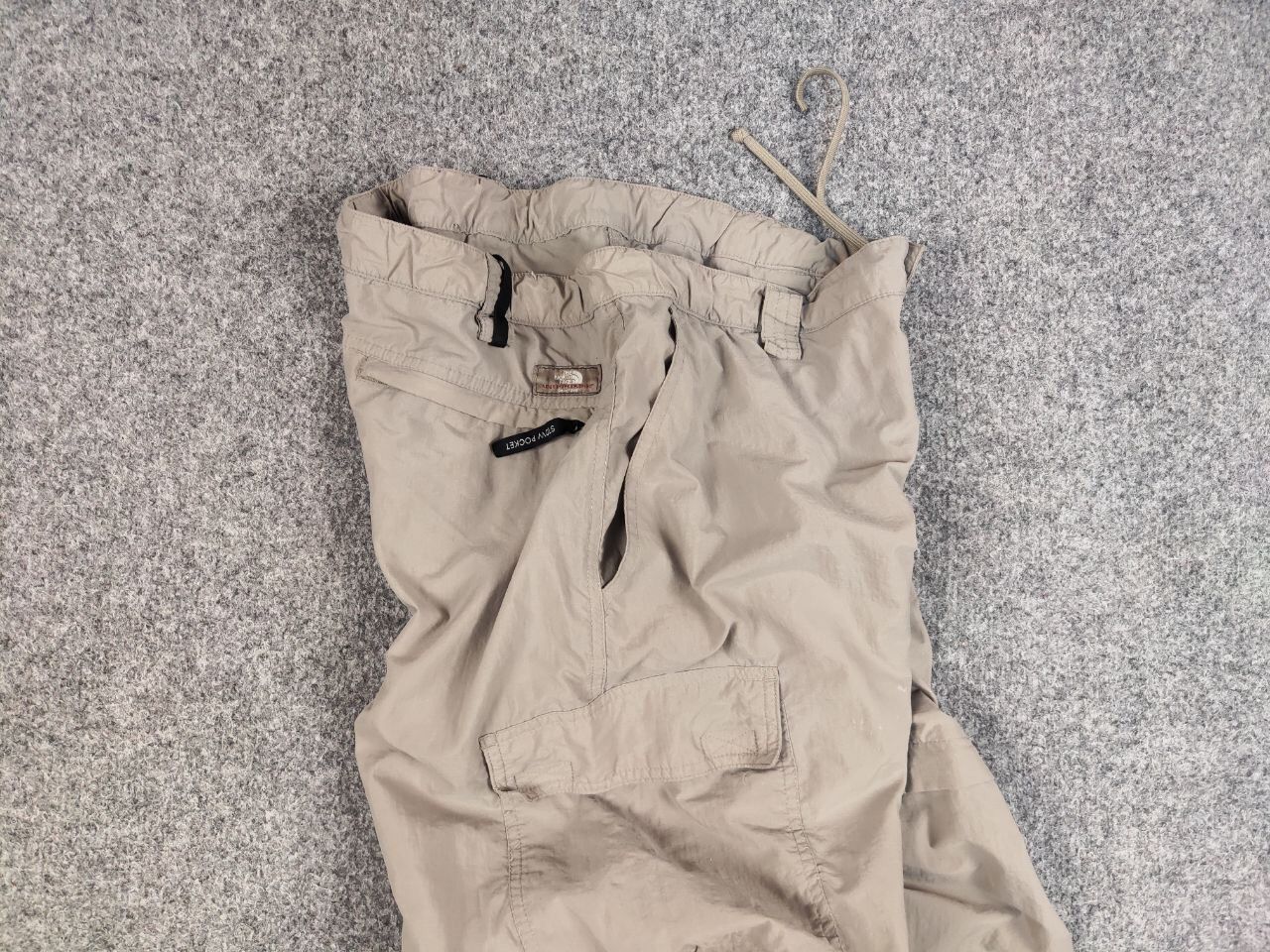 The North Face Vintage 90's The North Face Cargo Beige Track Pants x Shorts Size US 34 / EU 50 - 14 Thumbnail