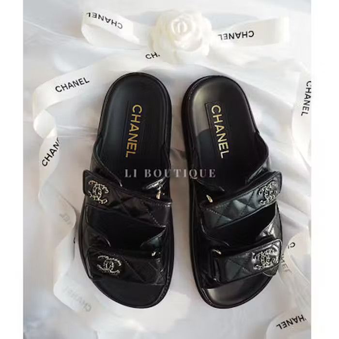 os11x0124 Sandals in Black