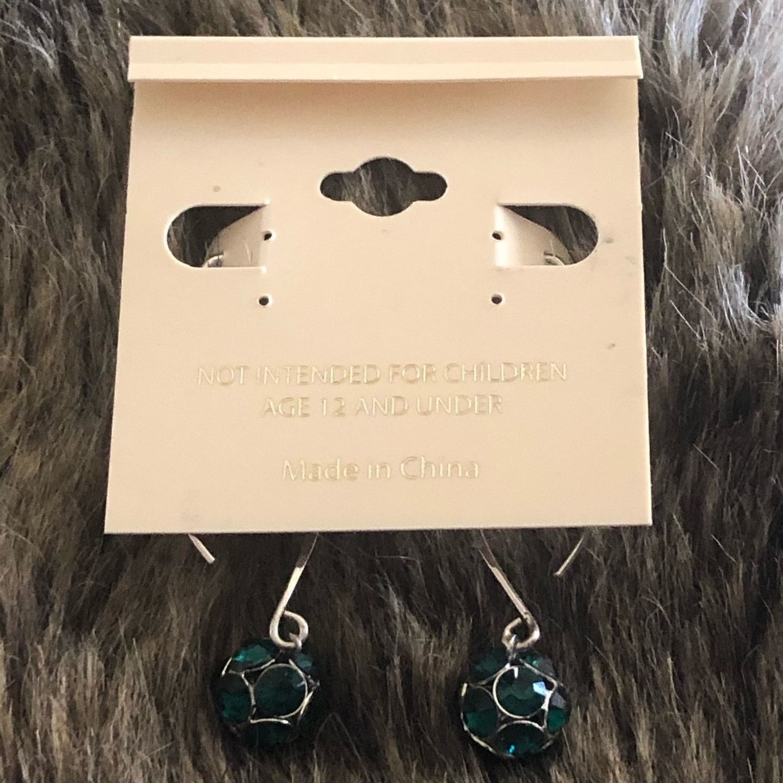 Jewelry Cato emerald green stone ball ear wire earrings Size ONE SIZE - 2 Thumbnail