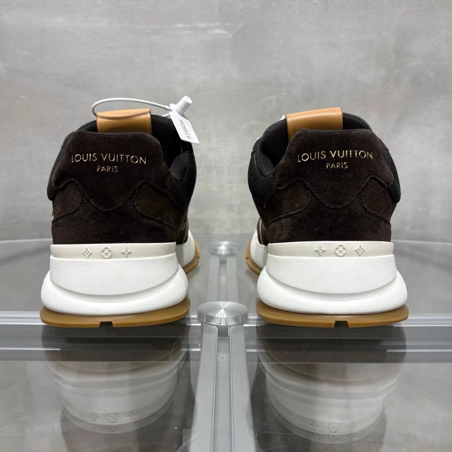 Louis Vuitton LV Classic Brown Suede Sneakers UK7 41 Size US 8 / EU 41 - 6 Thumbnail