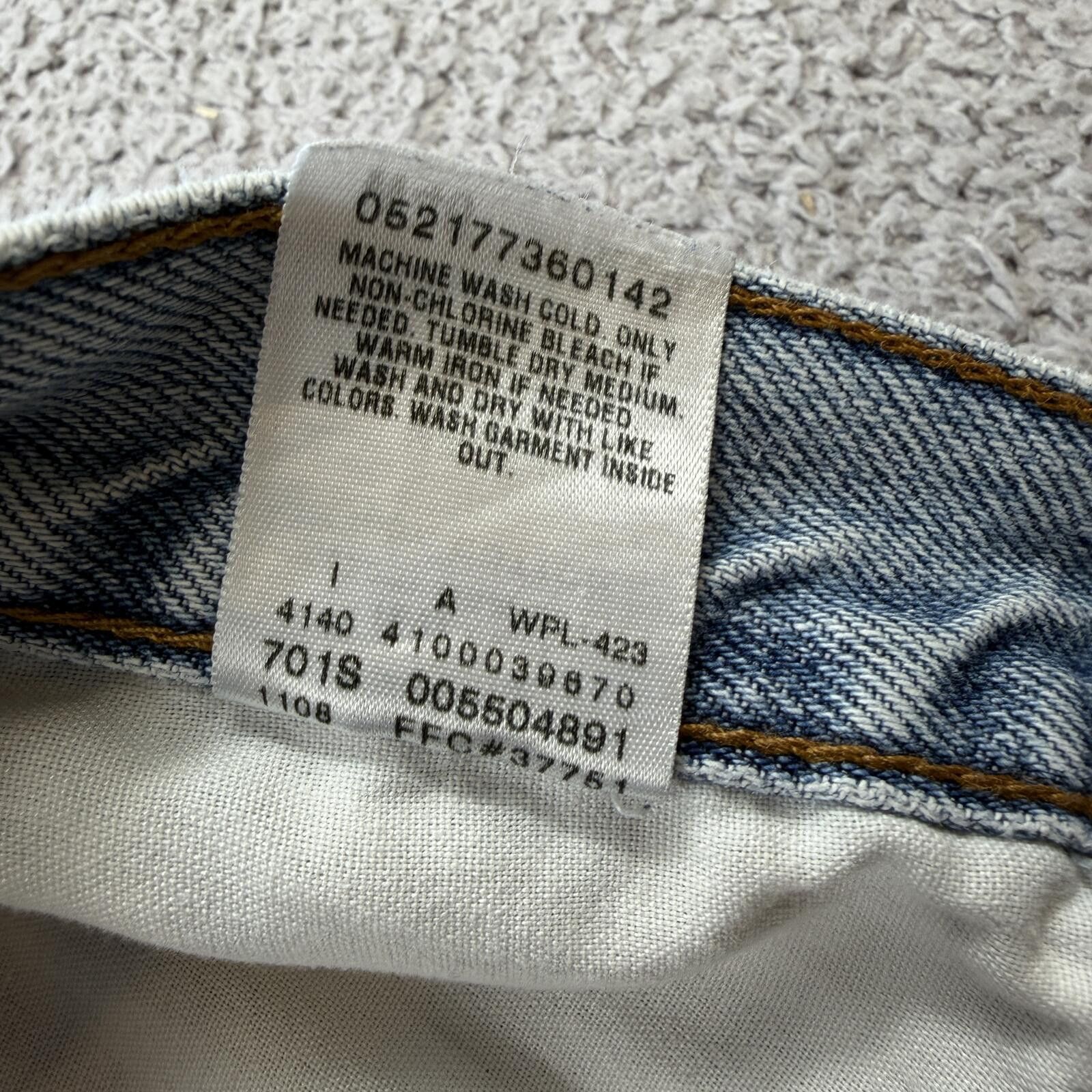 Levi's Levis 550 Baggy Denim Cropped Jeans 37x24 Light Wash Relaxed Size US 37 - 8 Thumbnail