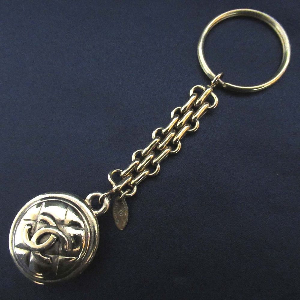 Chanel Chanel Chanel Coco Mark Matelassé Circle Key Holder Metal Key Chain DUTY FREE for USA Size ONE SIZE - 1 Thumbnail