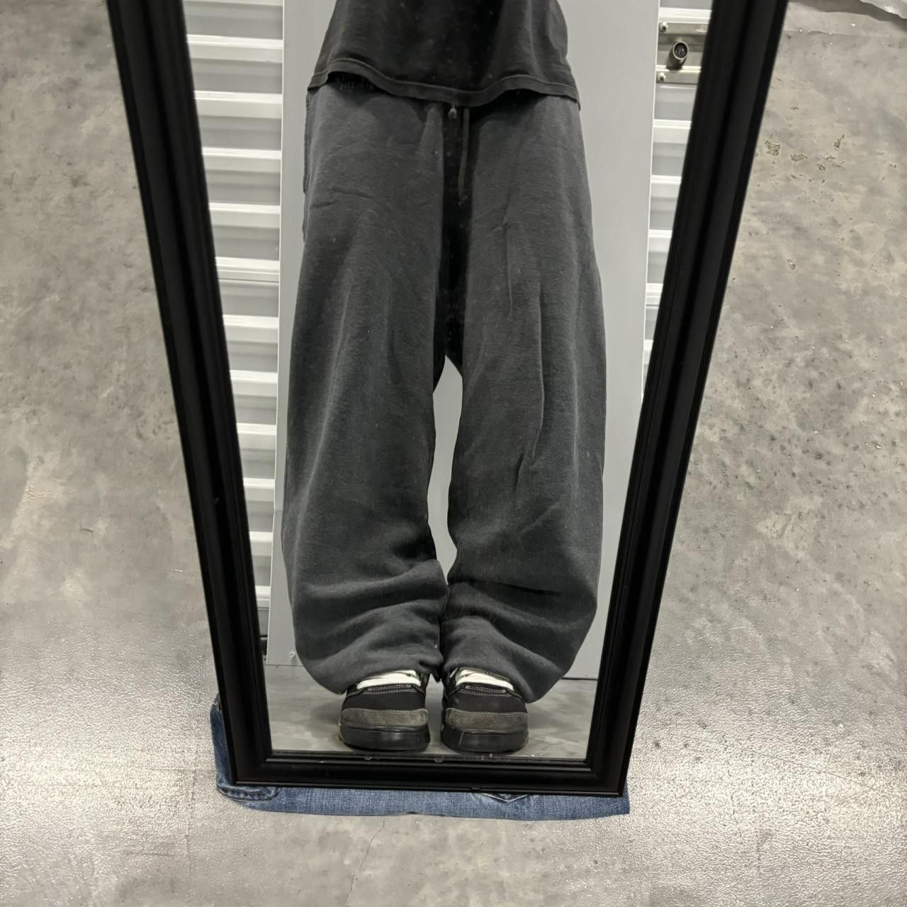 Old Navy × Vintage Crazy Vintage Y2K/2000s Baggy Dark Grey Old Navy Skater Essential Sweatpants! Size US 32 / EU 48 - 1 Thumbnail