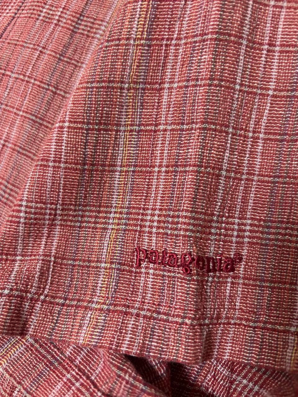 Patagonia Patagonia Women's Short Sleeve Organic Blend Shirt, 10, Red Size L / US 10 / IT 46 - 10 Thumbnail