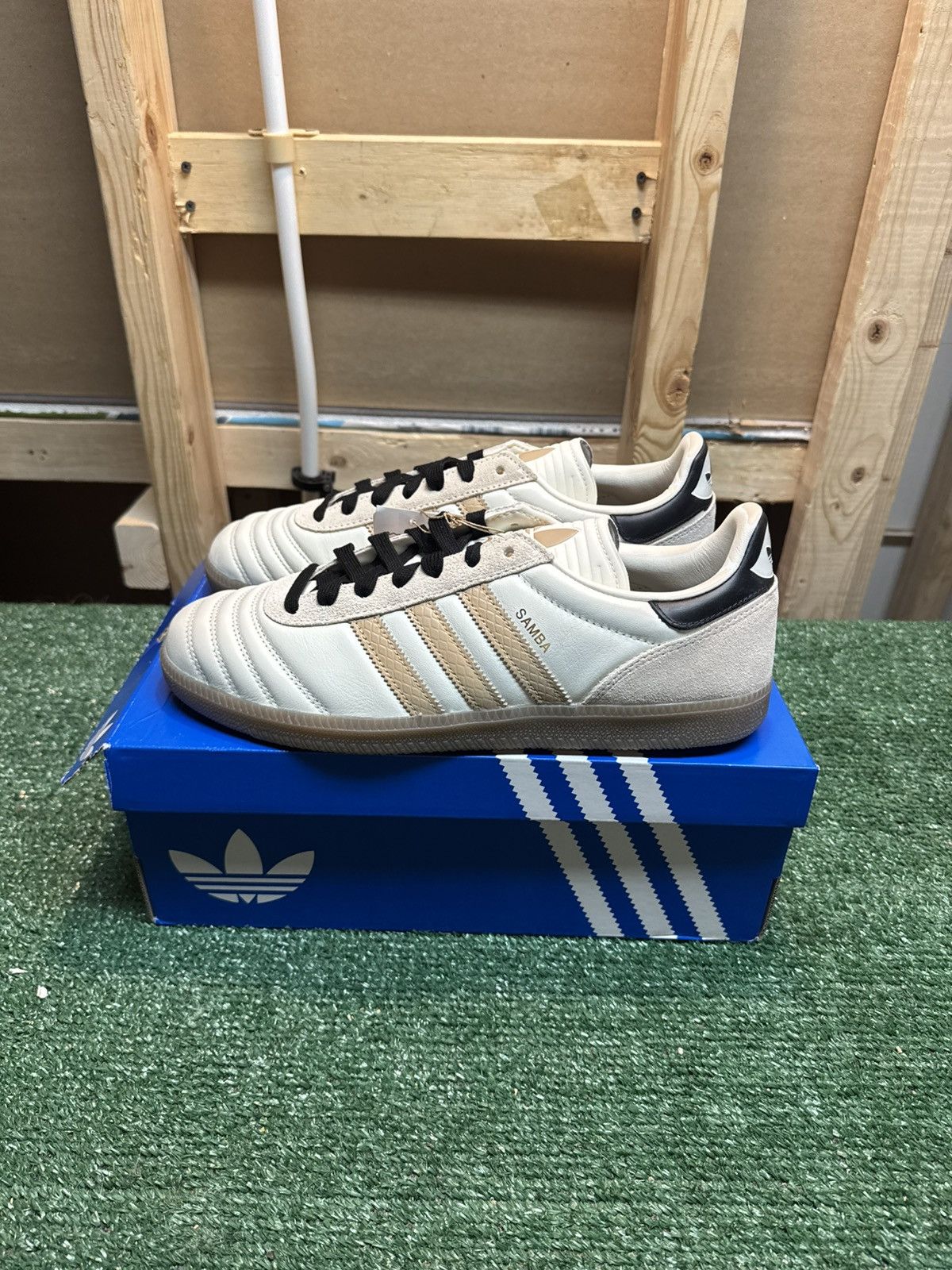 Adidas Adidas Samba Off White Magic Beige Size 10.5 Size US 10.5 / EU 43-44 - 6 Thumbnail