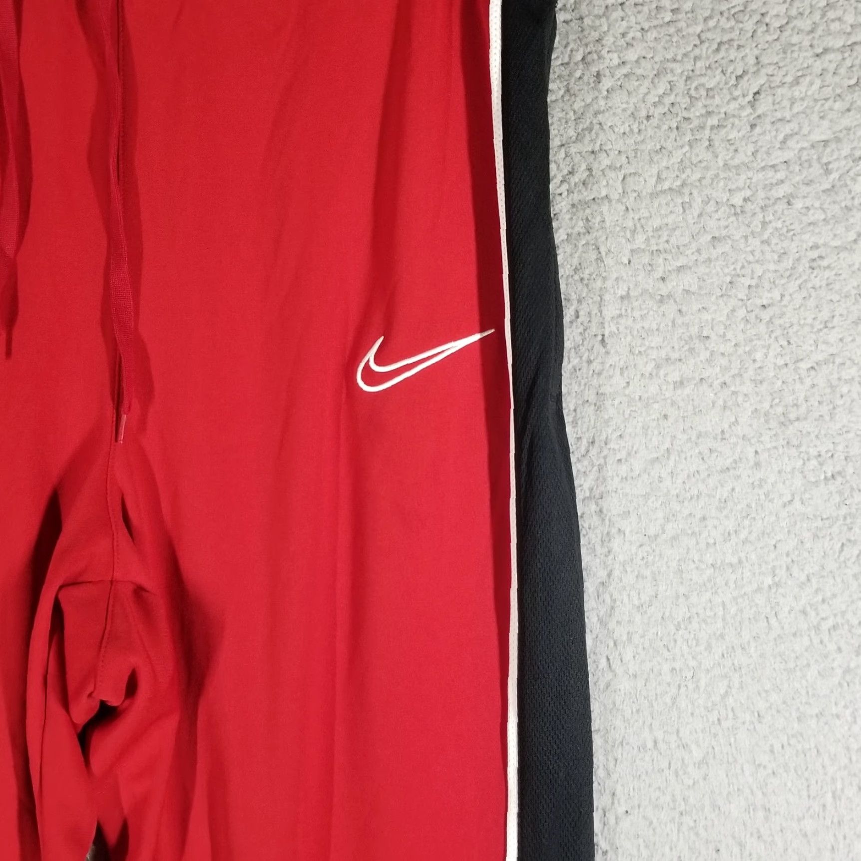 Nike Nike FC Joga Bonito Sweatpants Pants Adult Medium Red Dri-FIT Soccer Joggers CZ0971-687 Mens Size US 31 - 3 Thumbnail