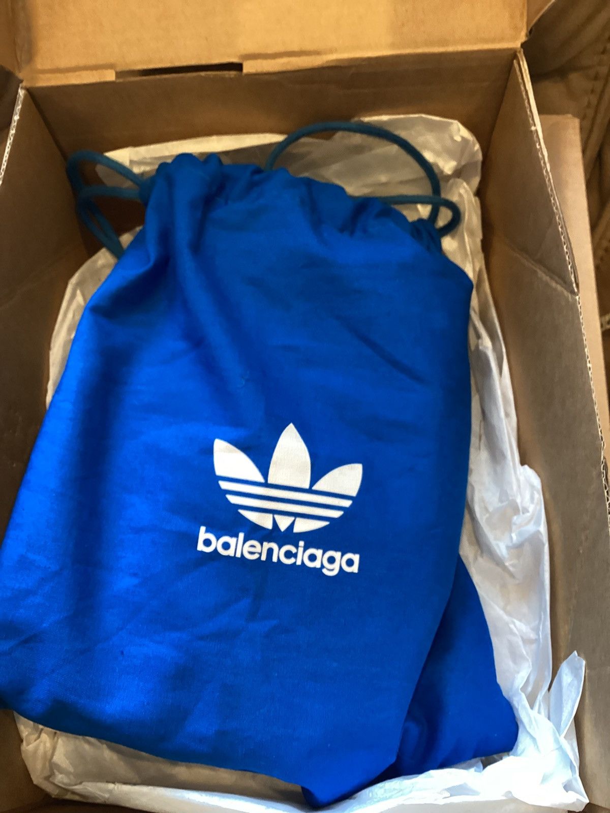 Balenciaga Balenciaga x adidas White Leather Chain Wallet / Mini Bag Size ONE SIZE - 14 Thumbnail