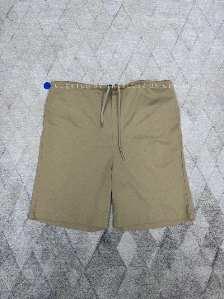 Prada Classic Beige Pique Shorts - Size 34 Size US 34 / EU 50 - 1 Thumbnail