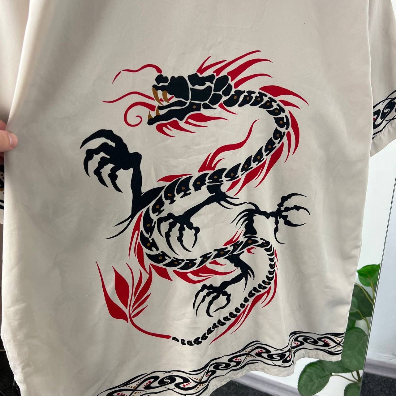 Vintage Dragon Vintage Shorts Sleeve Shirt Big Print Y2k Style Size US XL / EU 56 / 4 - 4 Thumbnail