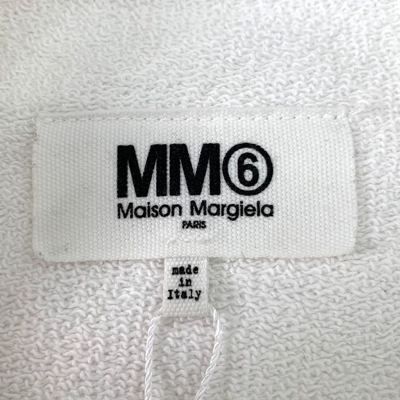 Maison Margiela Maison Margiela White alphanumeric embroidered cotton round Size US S / EU 44-46 / 1 - 5 Thumbnail