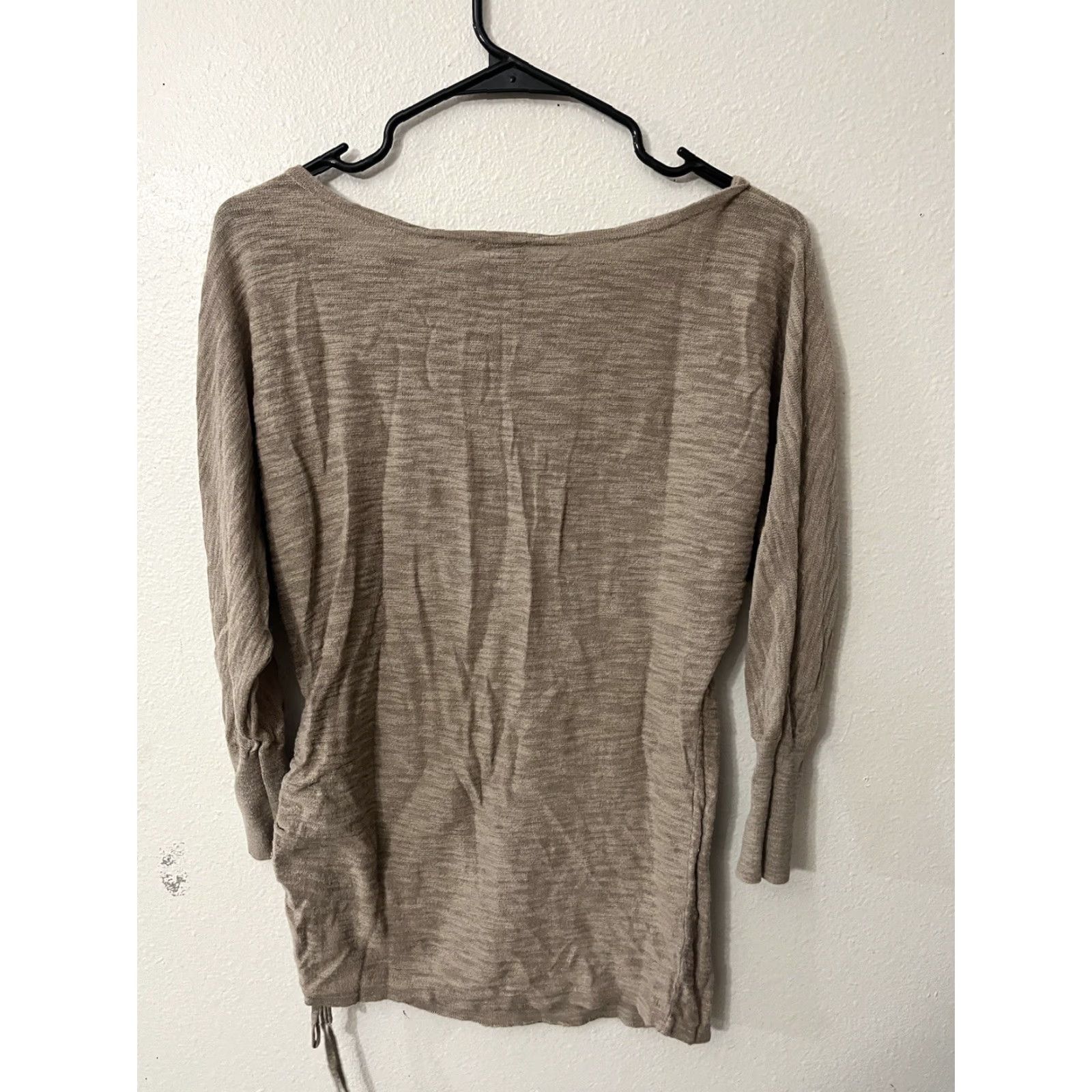 Express VINTAGE Express Solid Brown V Neck Short Sleeve 3/4 Sleeve Knit Blouse Shirt Top XS Womens Brown Solid V-Neck Knit Blouse Express Shirt Size XS / US 0-2 / IT 36-38 - 2 Thumbnail