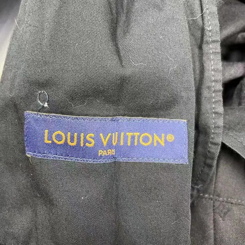 Louis Vuitton LOUIS VUITTON Black dark pattern full print logo drawstring Size US 42 / EU 58 - 2 Thumbnail