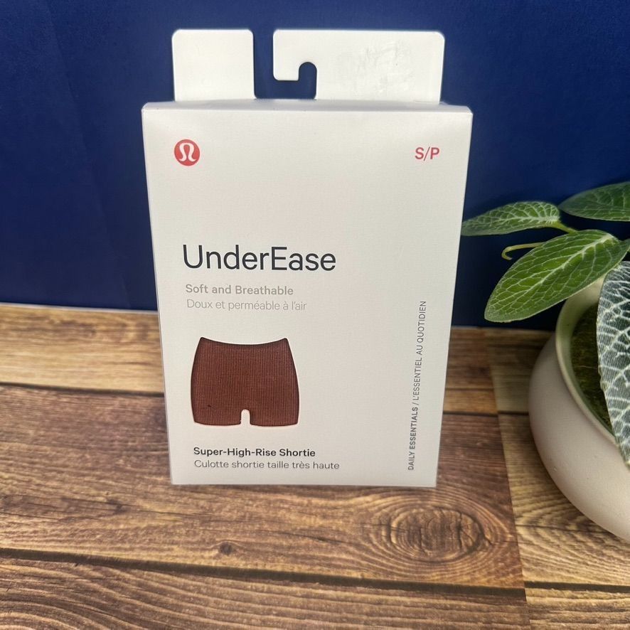 Lululemon Lululemon UnderEase Super High Rise Shortie NWT Small Size ONE SIZE - 1 Thumbnail