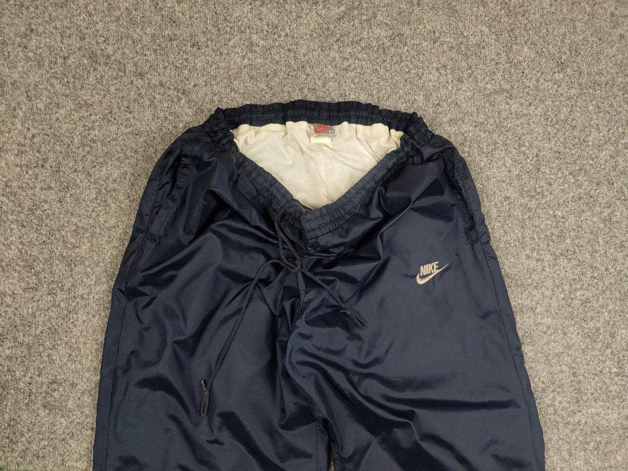 Nike Vintage 90s Nike Navy Nylon Track Pants Y2K Rare Retro Hype Size US 36 / EU 52 - 8 Thumbnail
