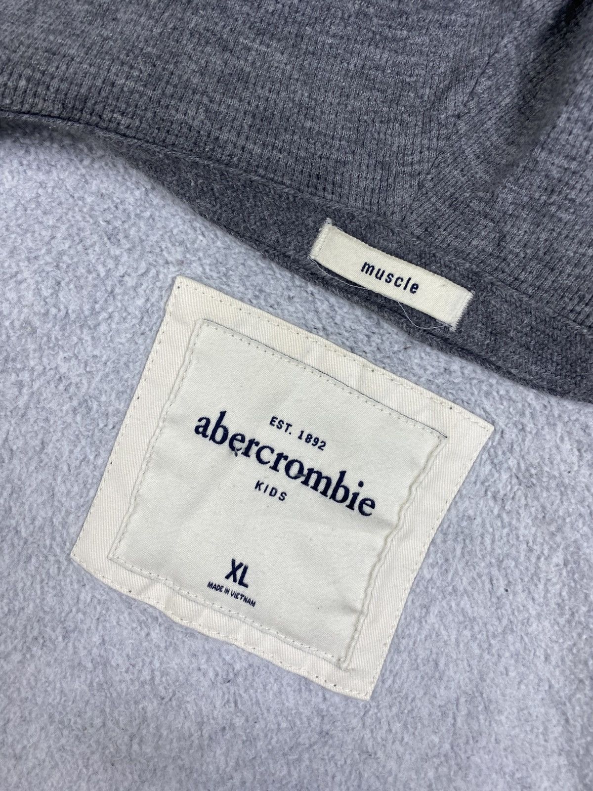Abercrombie & Fitch Vintage Abercrombie & Fitch Embroidered Zip-Up Hoodies Size US S / EU 44-46 / 1 - 10 Thumbnail