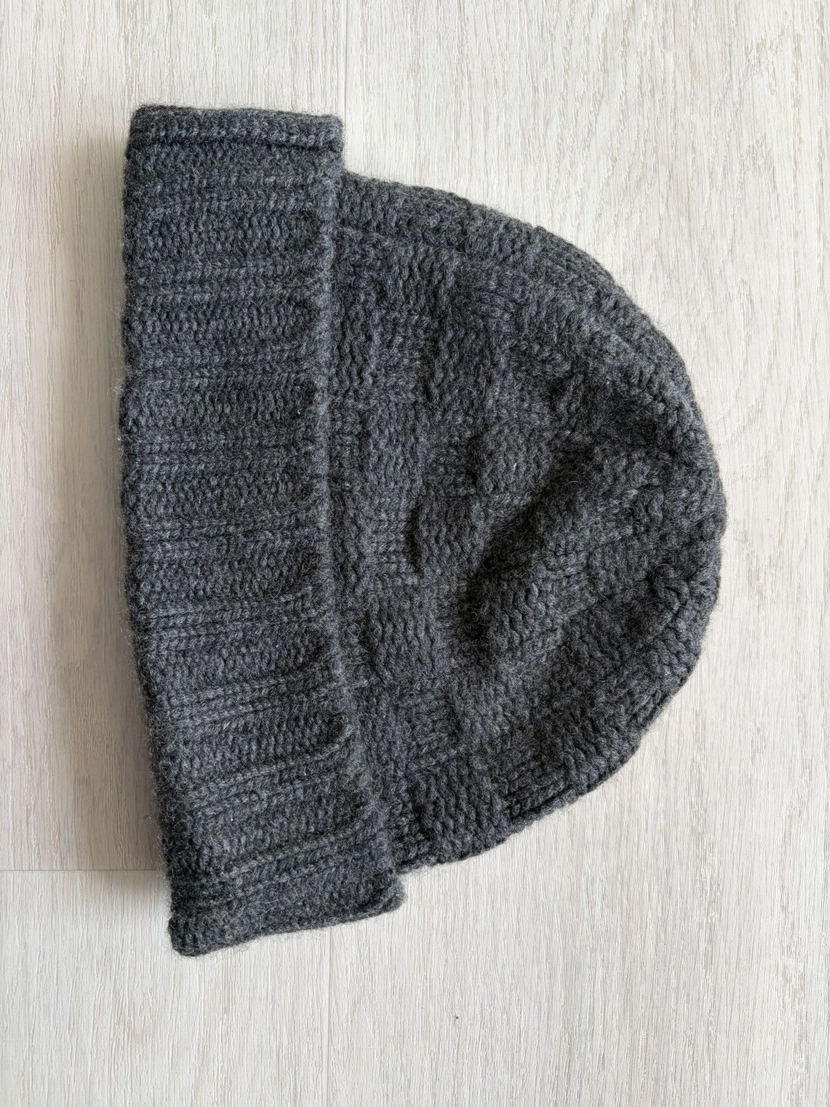 Louis Vuitton LV cashmere beanie Size ONE SIZE - 2 Thumbnail
