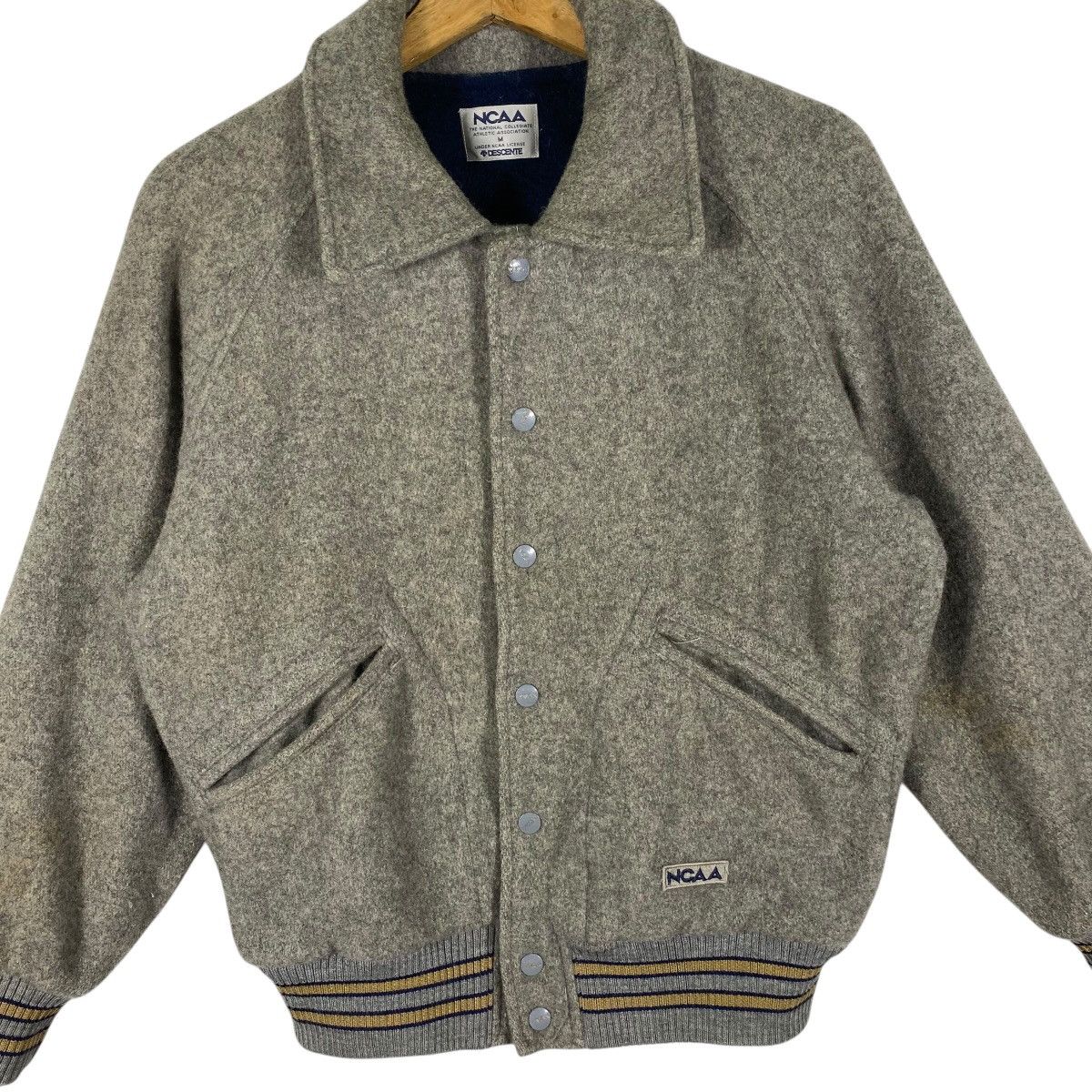NCAA Vintage NCAA Varsity Wool Jacket M Size Grey Colour Size US M / EU 48-50 / 2 - 3 Thumbnail