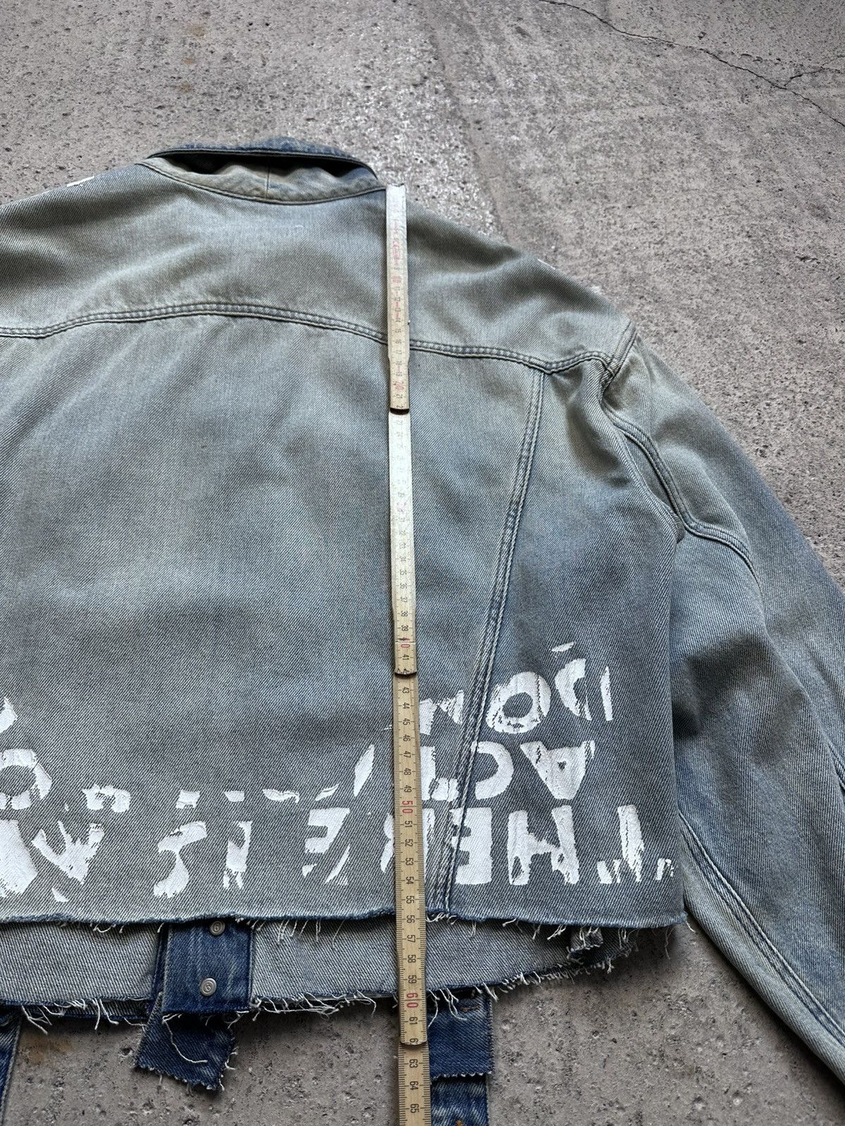 MM6 MM6 Maison Margiela Cropped Denim Jacket Graphic Print Size US M / EU 48-50 / 2 - 14 Thumbnail