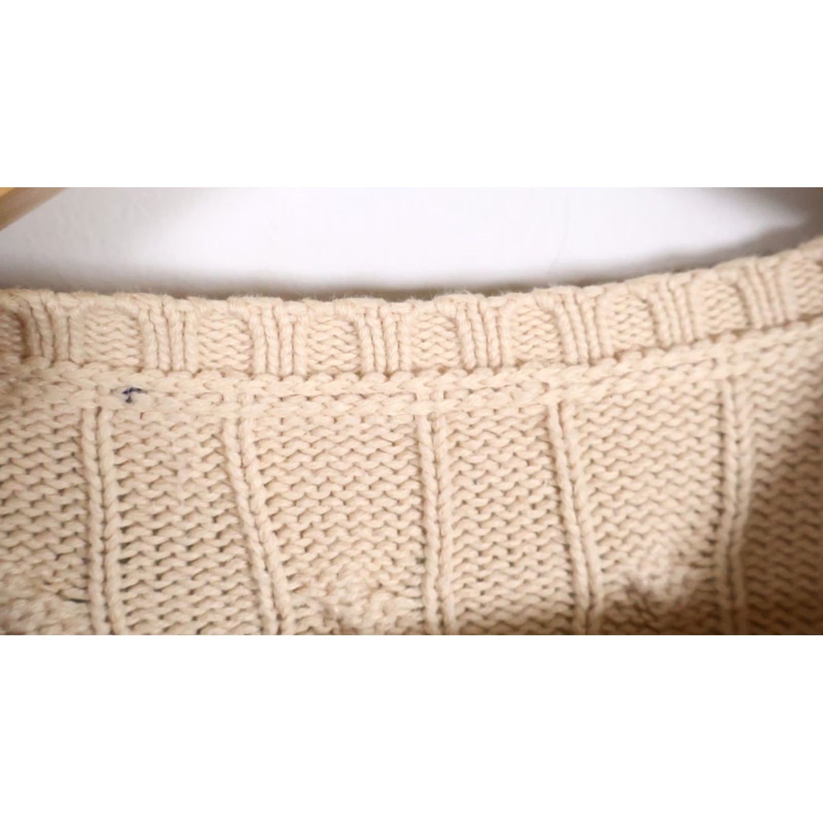 Polo Ralph Lauren VINTAGE Polo Ralph Lauren Sweater Shirt Mens XL Beige Cable Knit Cotton V-Neck Heavyweight Size US XL / EU 56 / 4 - 3 Thumbnail