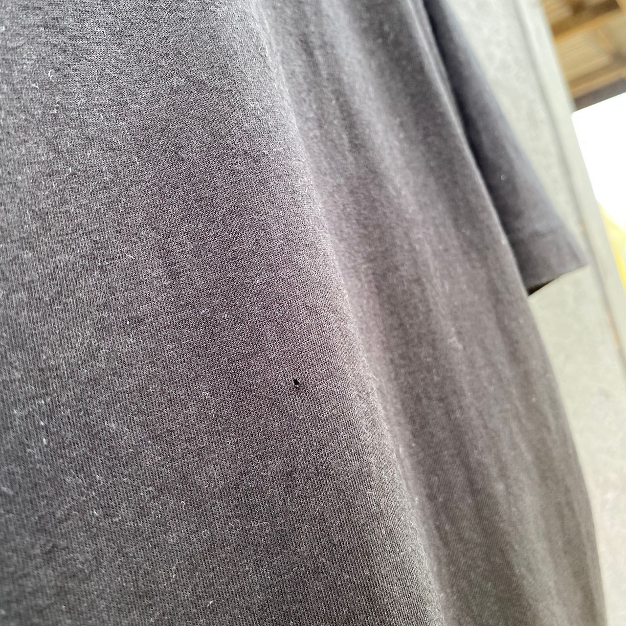Uniqlo Thrashed One Piece X Uniqlo Tee Size US L / EU 52-54 / 3 - 5 Thumbnail