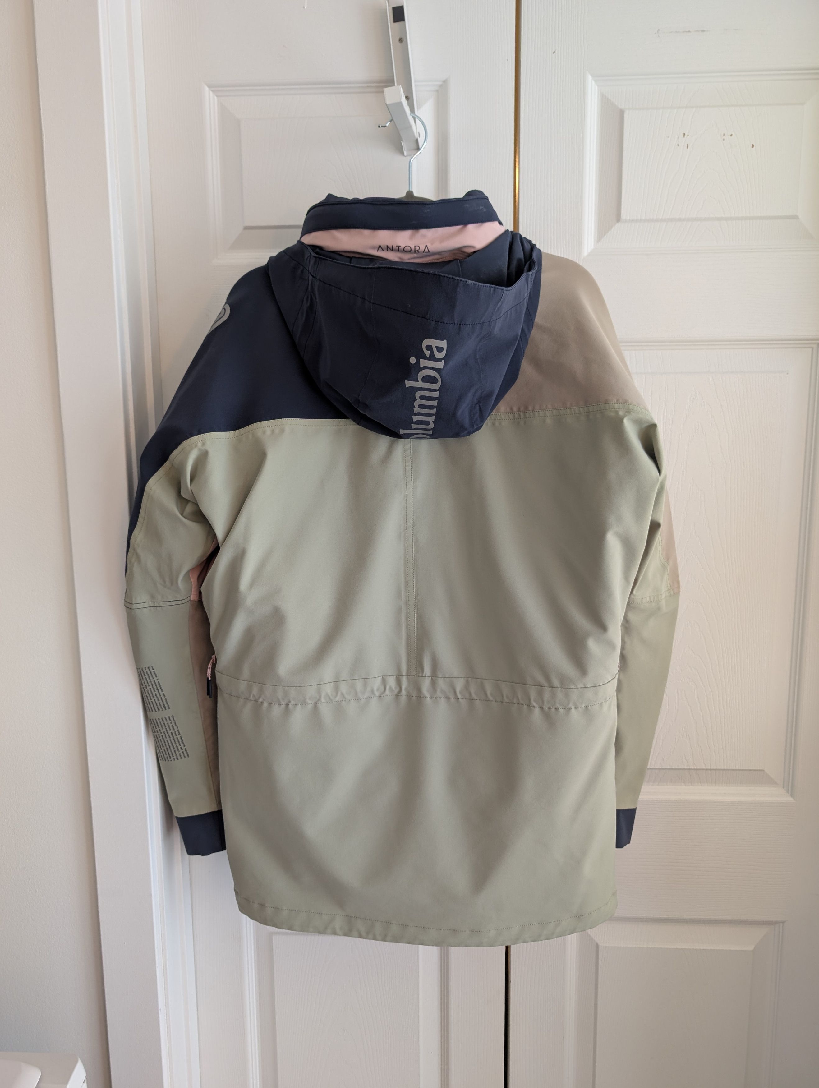 Kith Kith X Columbia Size US M / EU 48-50 / 2 - 14 Thumbnail