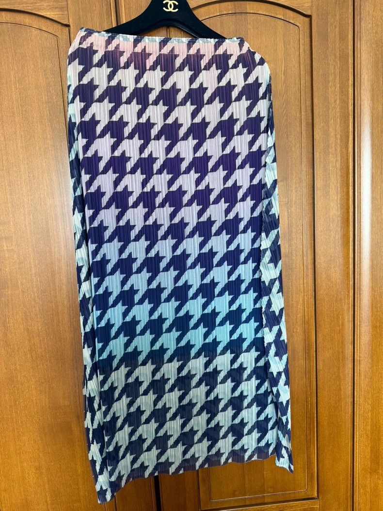 Issey Miyake Issey Miyake size:3 A thin, checkered aurora half skirt Size 31" - 1 Thumbnail