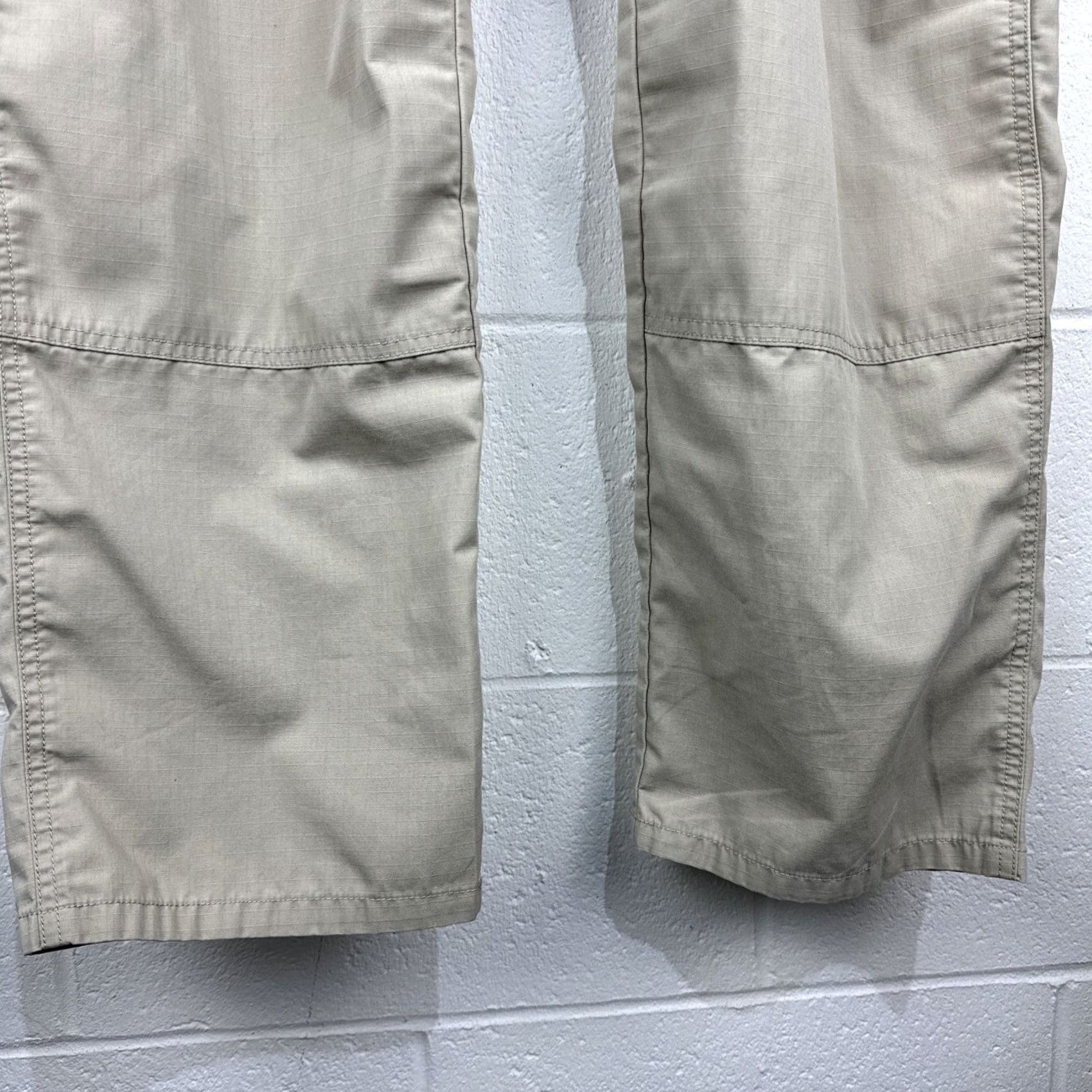 Vintage VINTAGE? No — 5.11 Tactical Pants Mens 36x32 Beige Cargo Ripstop Multi Pocket Workwear Casual Travel Mens Size US 36 / EU 52 - 7 Thumbnail