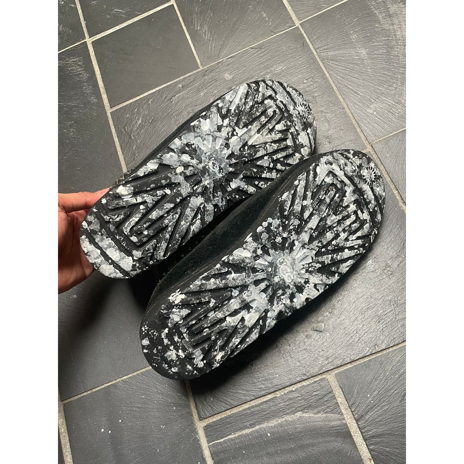 Ugg Worn Black UGG Slides Slip on Size 10 Size US 10 / IT 40 - 2 Thumbnail