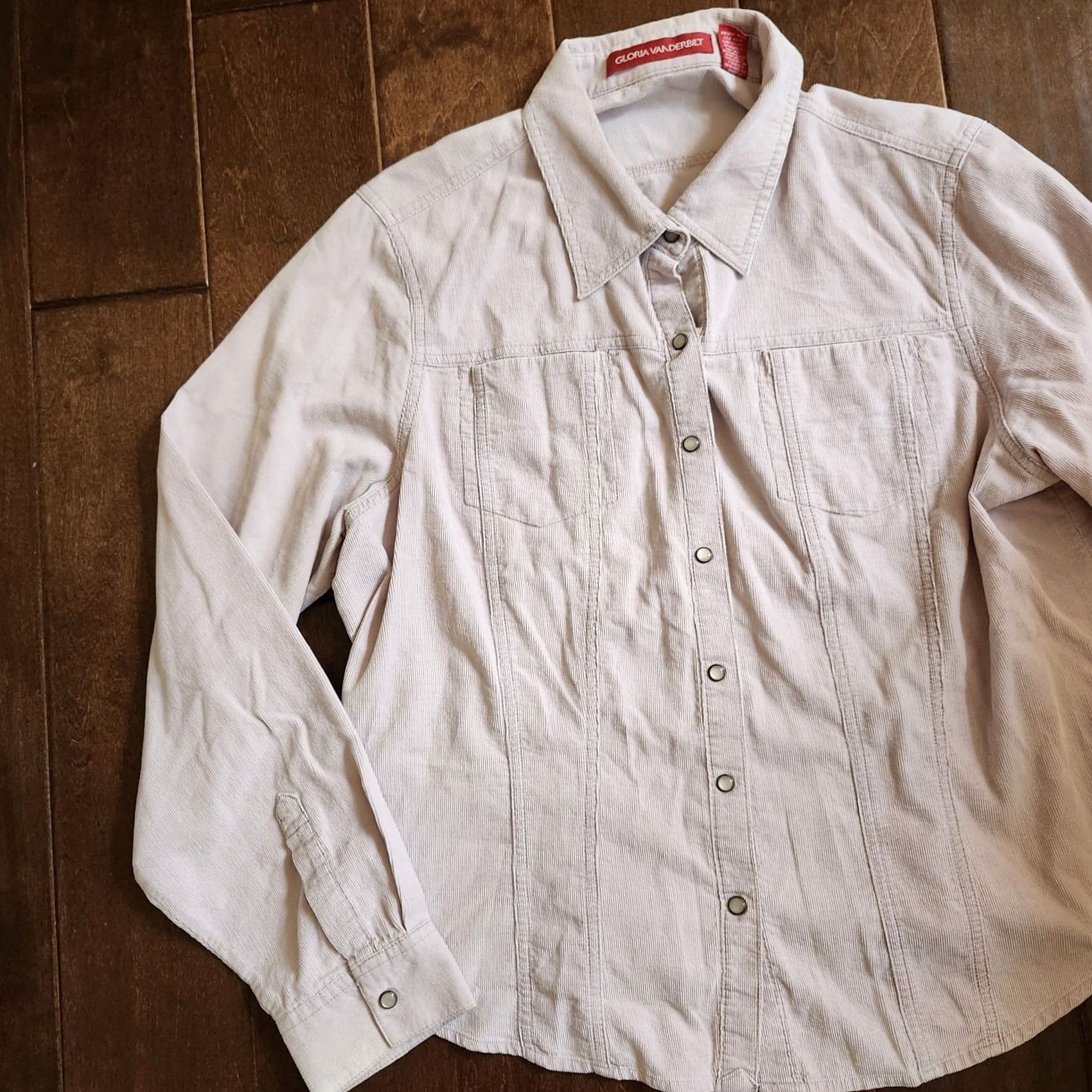 Gloria Vanderbilt Gloria Vanderbilt Button-Up Beige Pockets - Size L - Women - Long Sleeve - 100% Cotton - Regular Fit - Solid - Collared - Button Closure Size L / US 10 / IT 46 - 2 Thumbnail