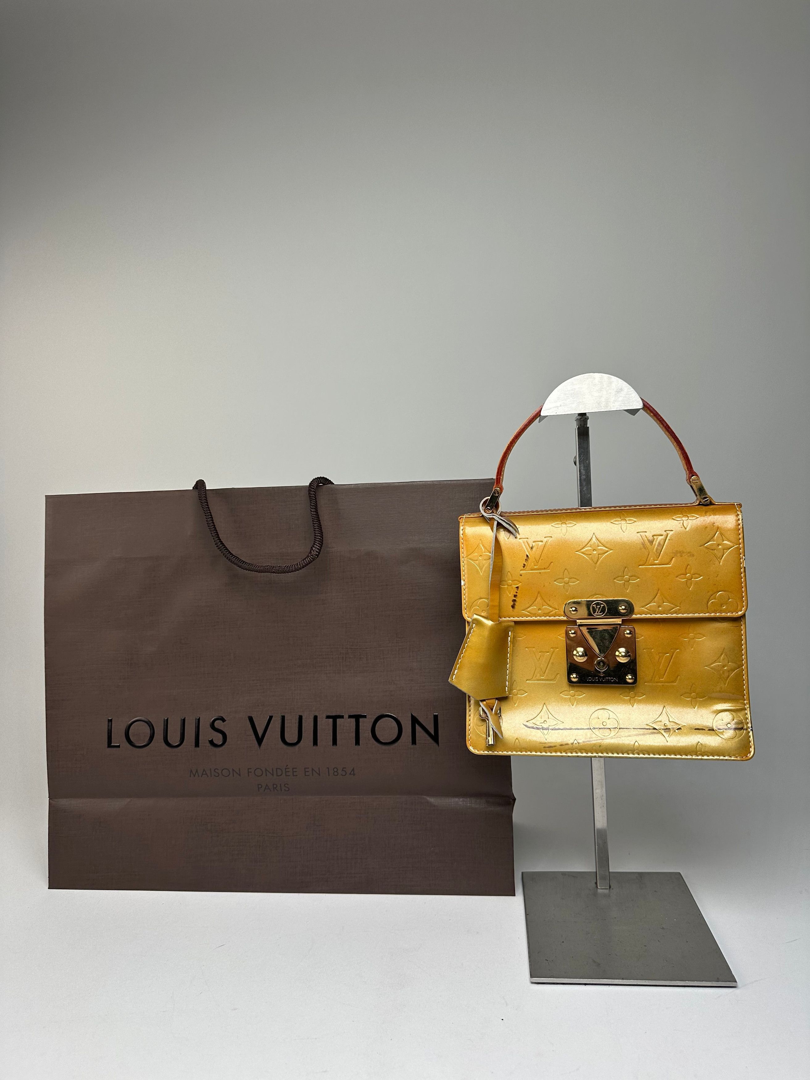 Louis Vuitton Vintage Vernis Leather Handbag Yellow Size ONE SIZE - 1 Thumbnail