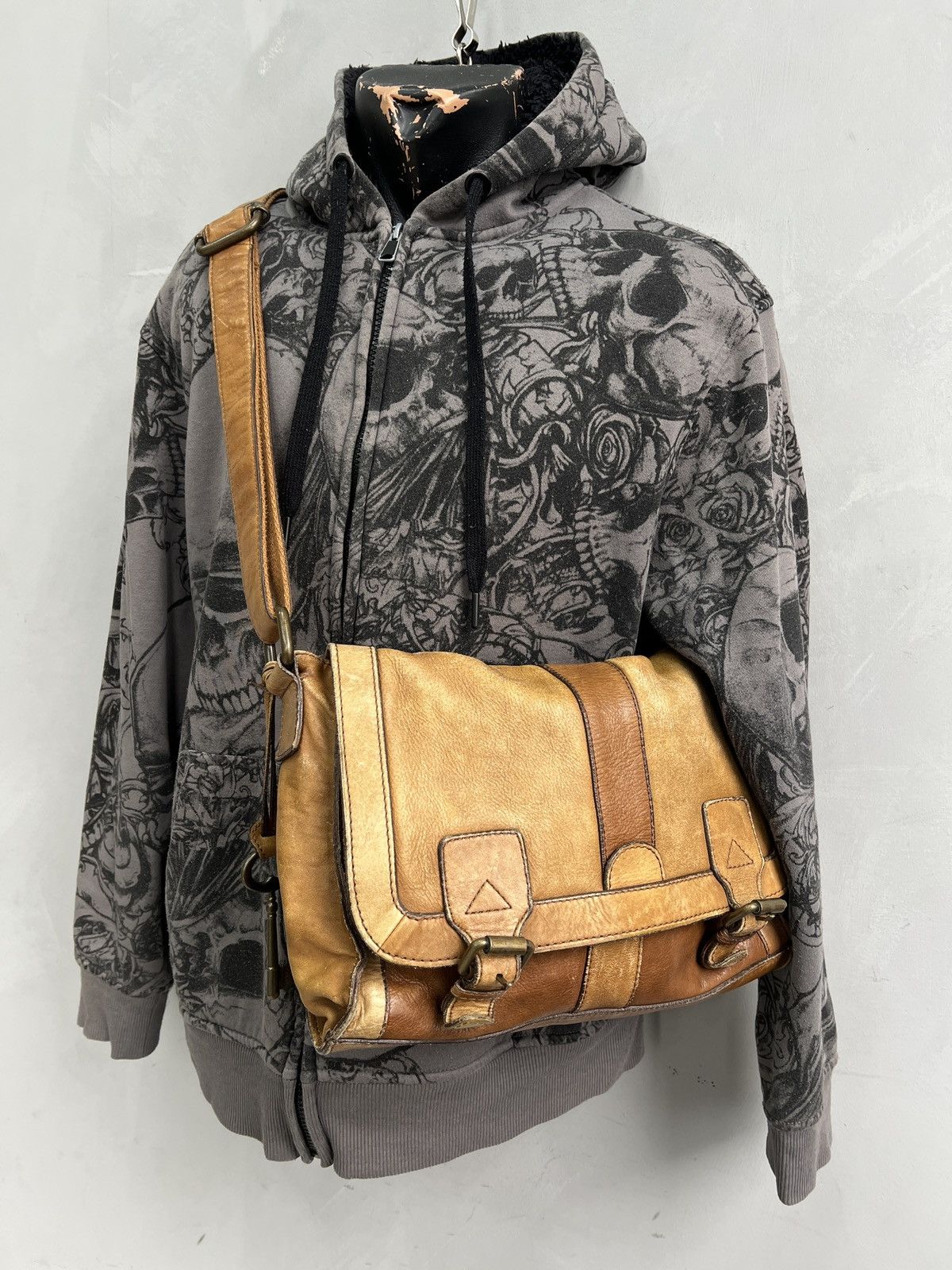 Fossil Kmrii style leather avant garde shoulder bag y2k Size ONE SIZE - 1 Thumbnail