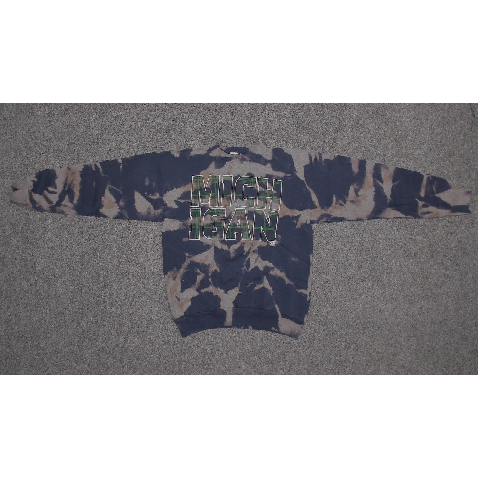 Tultex VTG Streetwear 1993 Custom Bleach Dye Michigan Crewneck Size US L / EU 52-54 / 3 - 5 Thumbnail