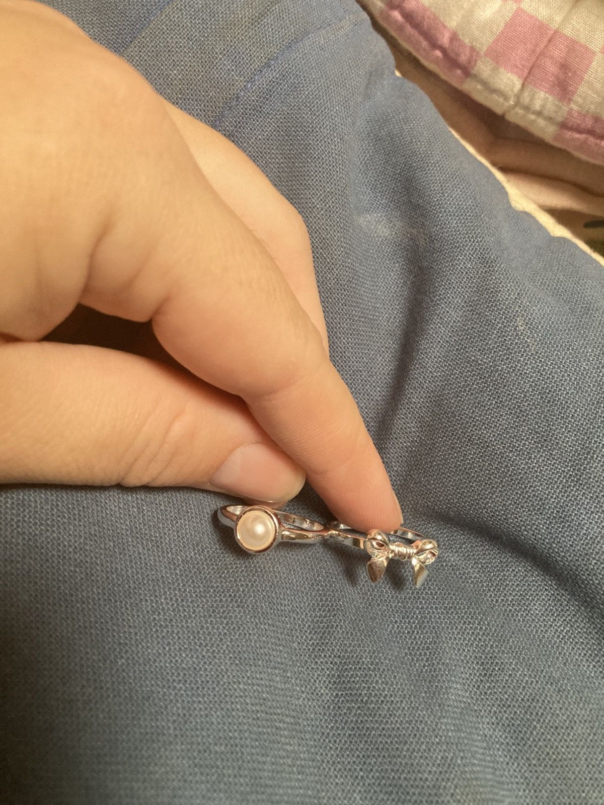 Other Silver plated bow and faux pearl 2 rings Size ONE SIZE - 1 Thumbnail