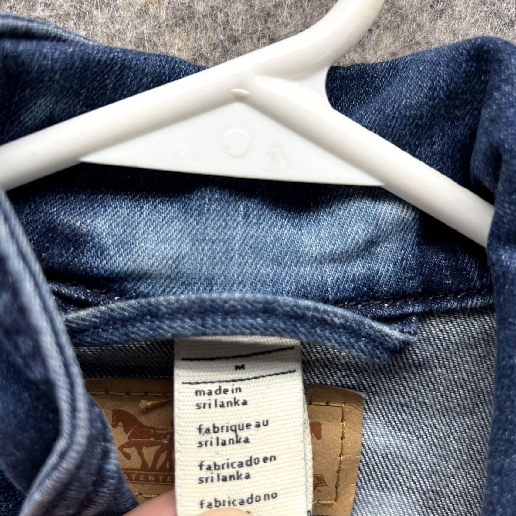 Levi's Levi's Denim Jacket Women Medium Blue Button Down Casual Cotton Sleeveless Ladies Regular Size M Pockets Vintage No Size M / US 6-8 / IT 42-44 - 5 Thumbnail
