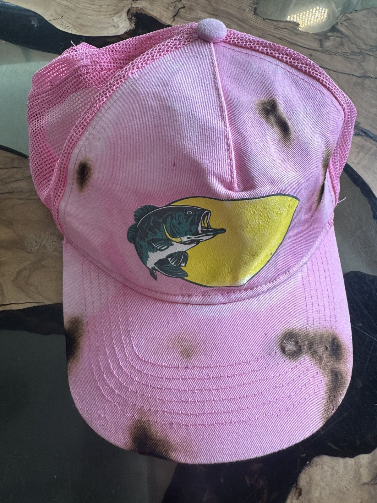 Bass Pro Shops HELL-SCORCHED MISPRINT BASS PRO SHOPS LOGO TRUCKER CAP RARE Size ONE SIZE - 11 Thumbnail