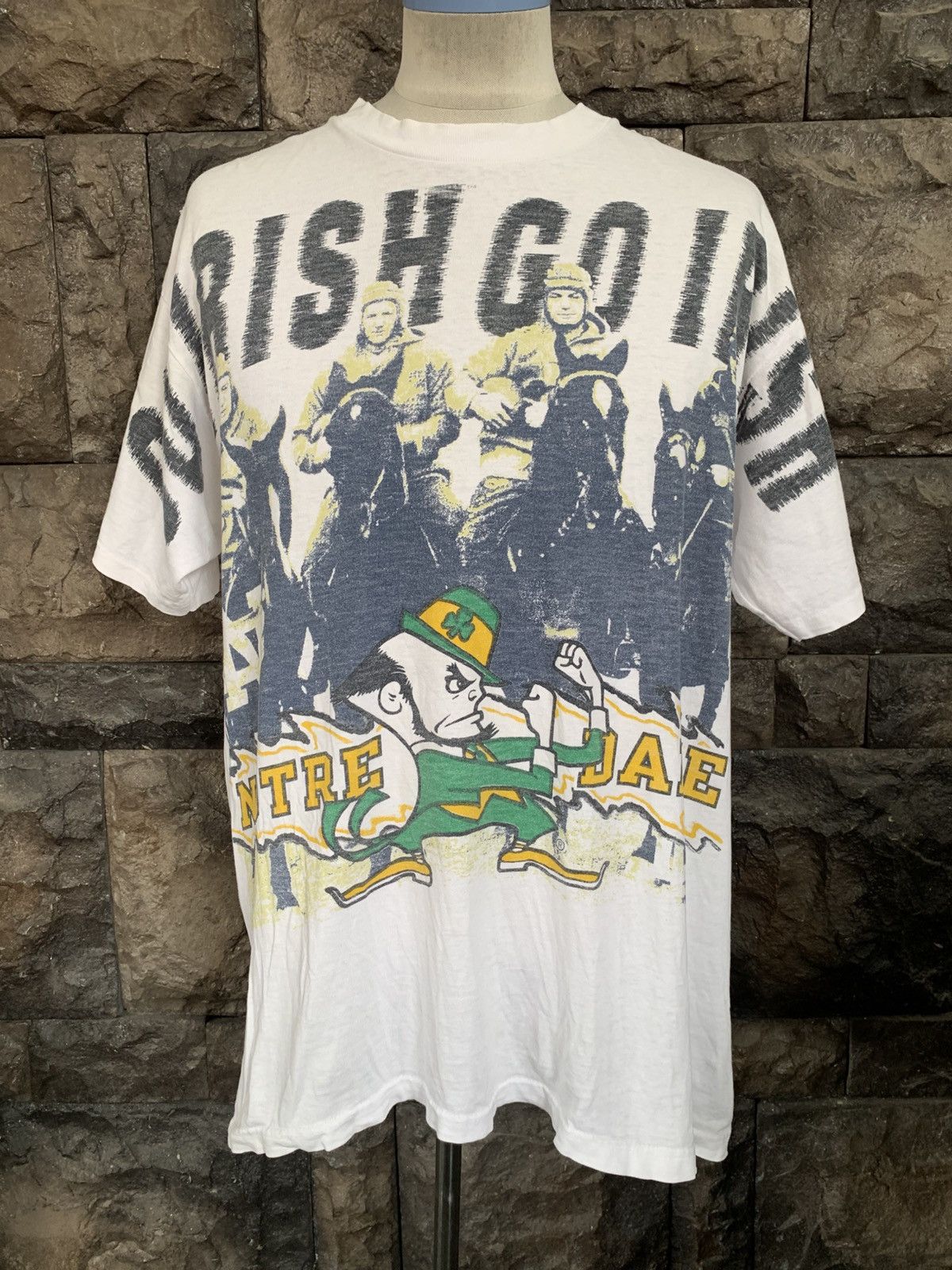 NFL Vintage 90s Notre Dame Fighting Irish Football T shirt Size US L / EU 52-54 / 3 - 1 Thumbnail