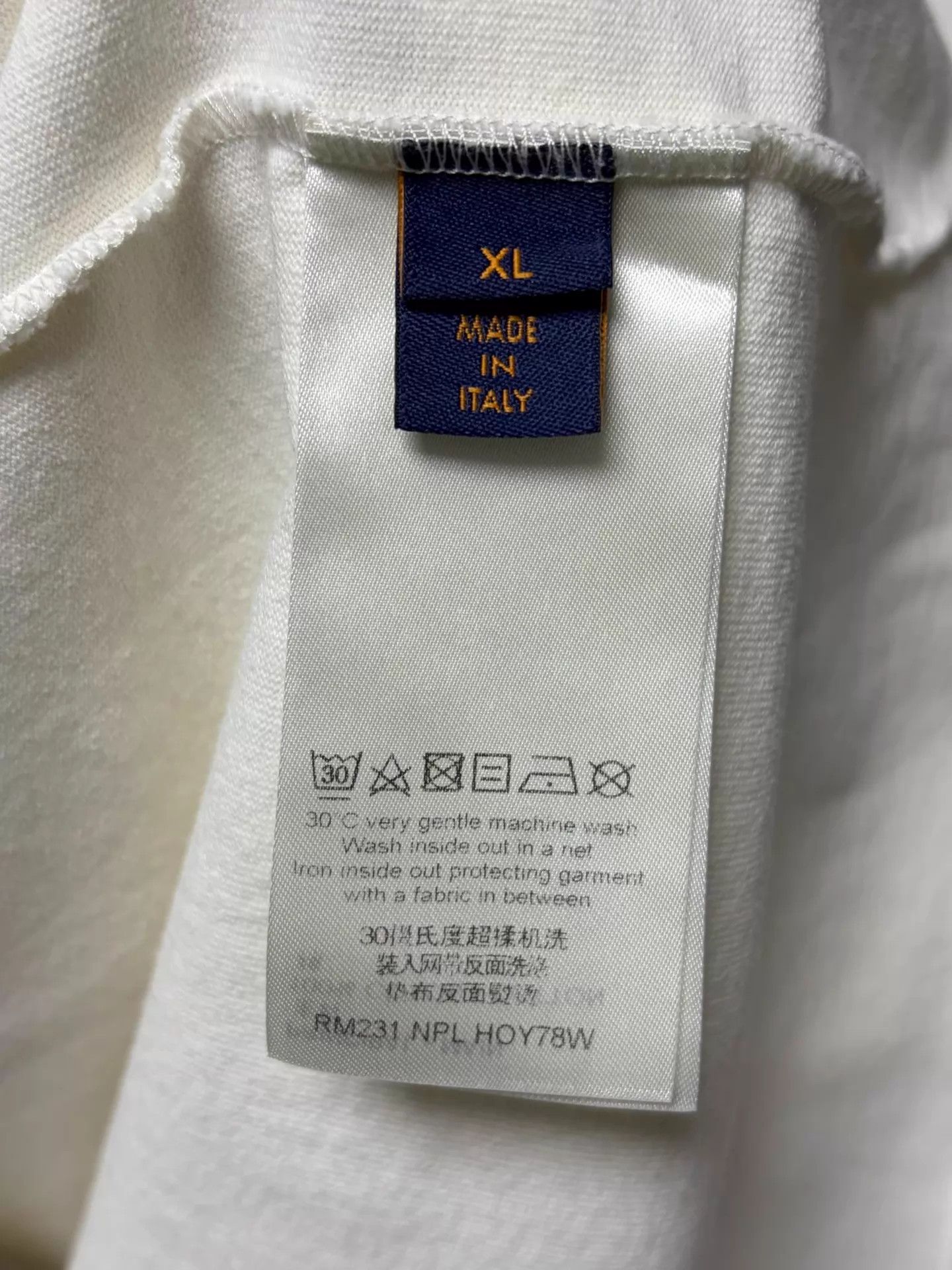 Louis Vuitton LV Rainbow Logo Short Sleeve White Tee XL Size US L / EU 52-54 / 3 - 4 Thumbnail
