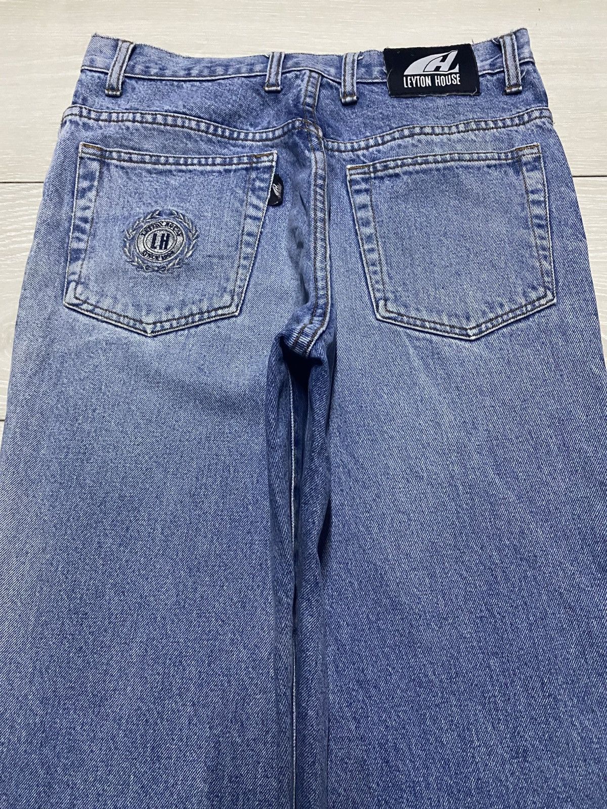 Japanese Brand Vintage Leyton House Blue Wash Relaxed Jeans Size US 28 / EU 44 - 4 Thumbnail