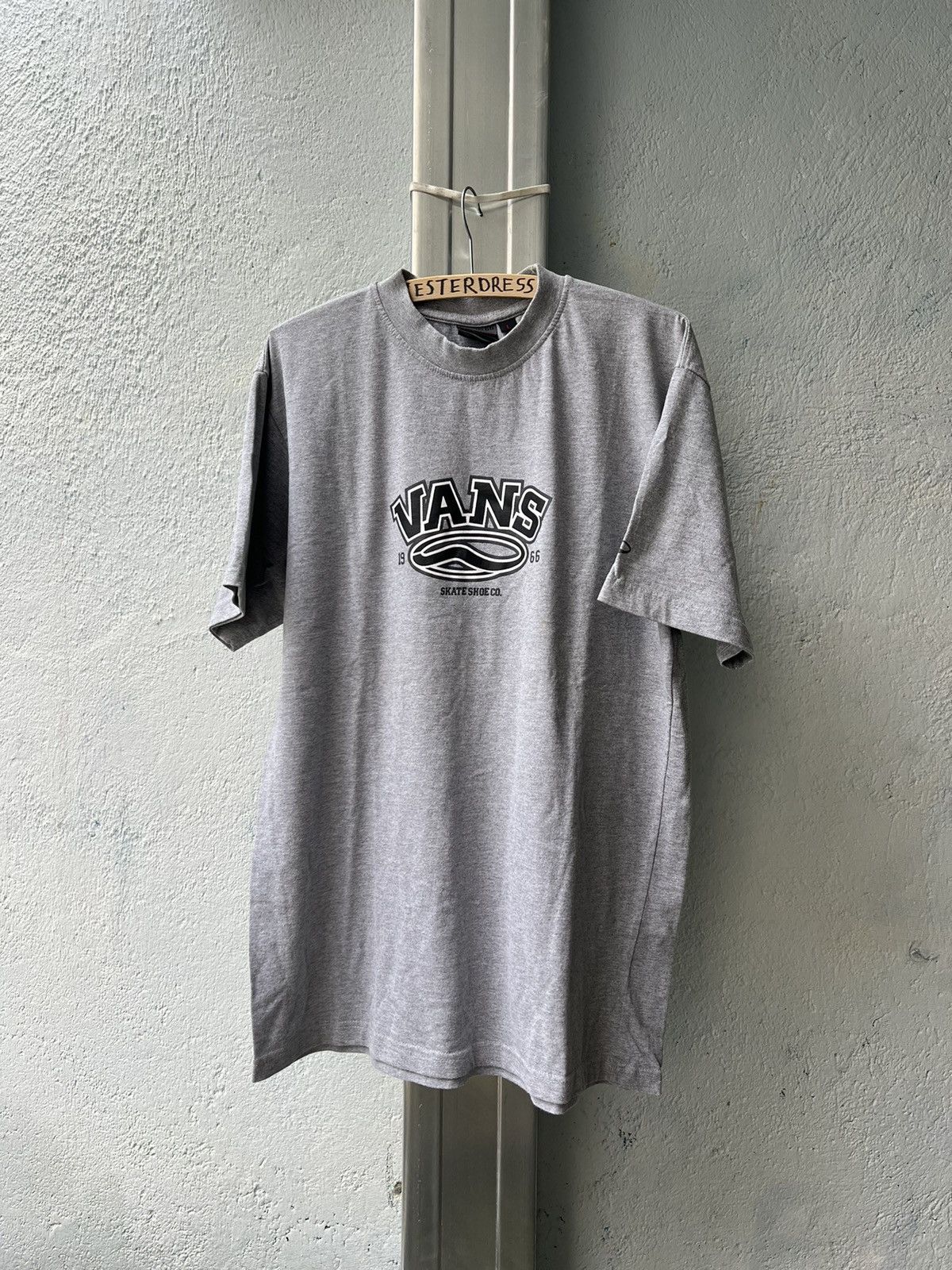 Vans × Vintage Vintage 2000s VANS T-Shirt Size US L / EU 52-54 / 3 - 1 Thumbnail