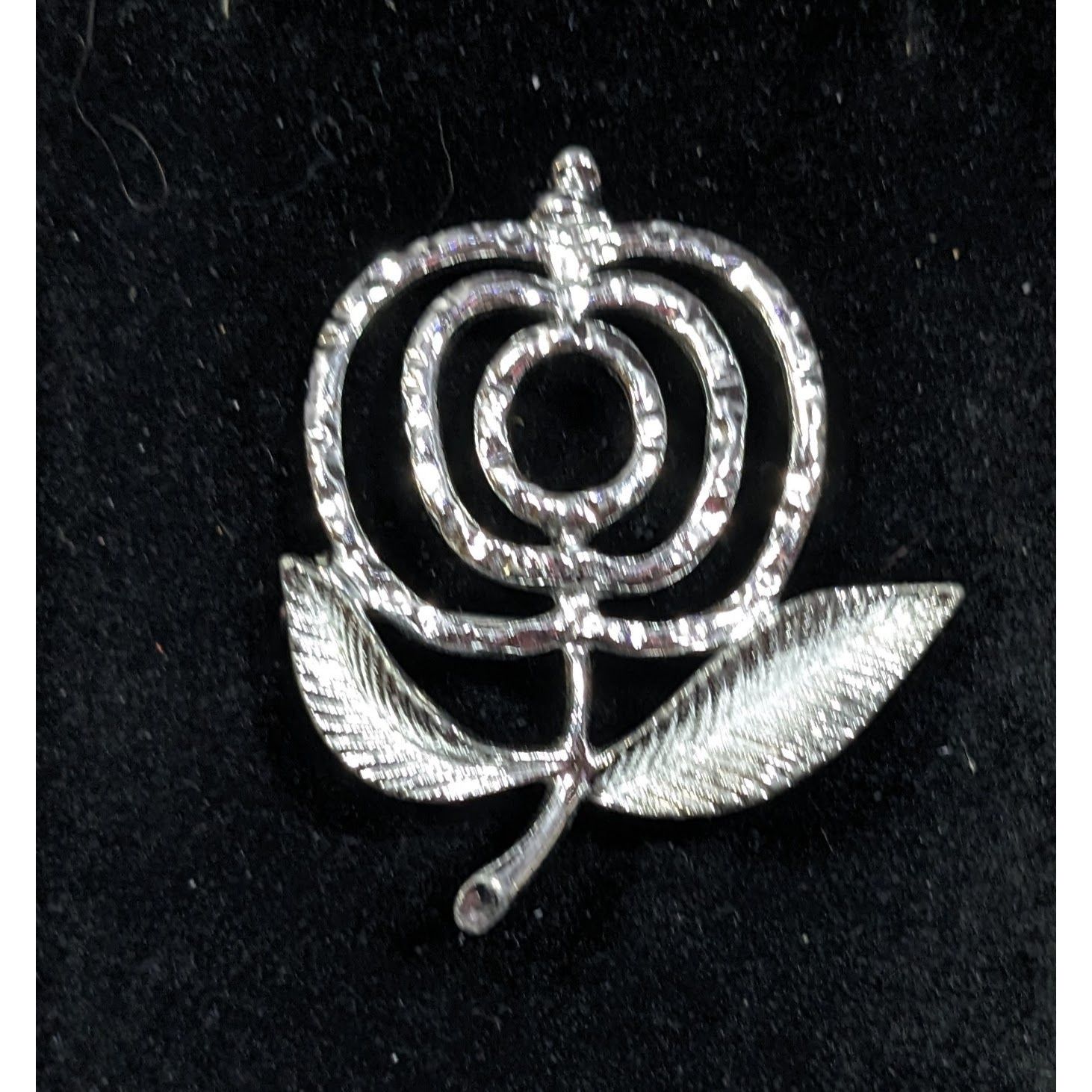 Other Vintage Sarah Coventry Silver Tone Flower Brooch Size ONE SIZE - 3 Thumbnail