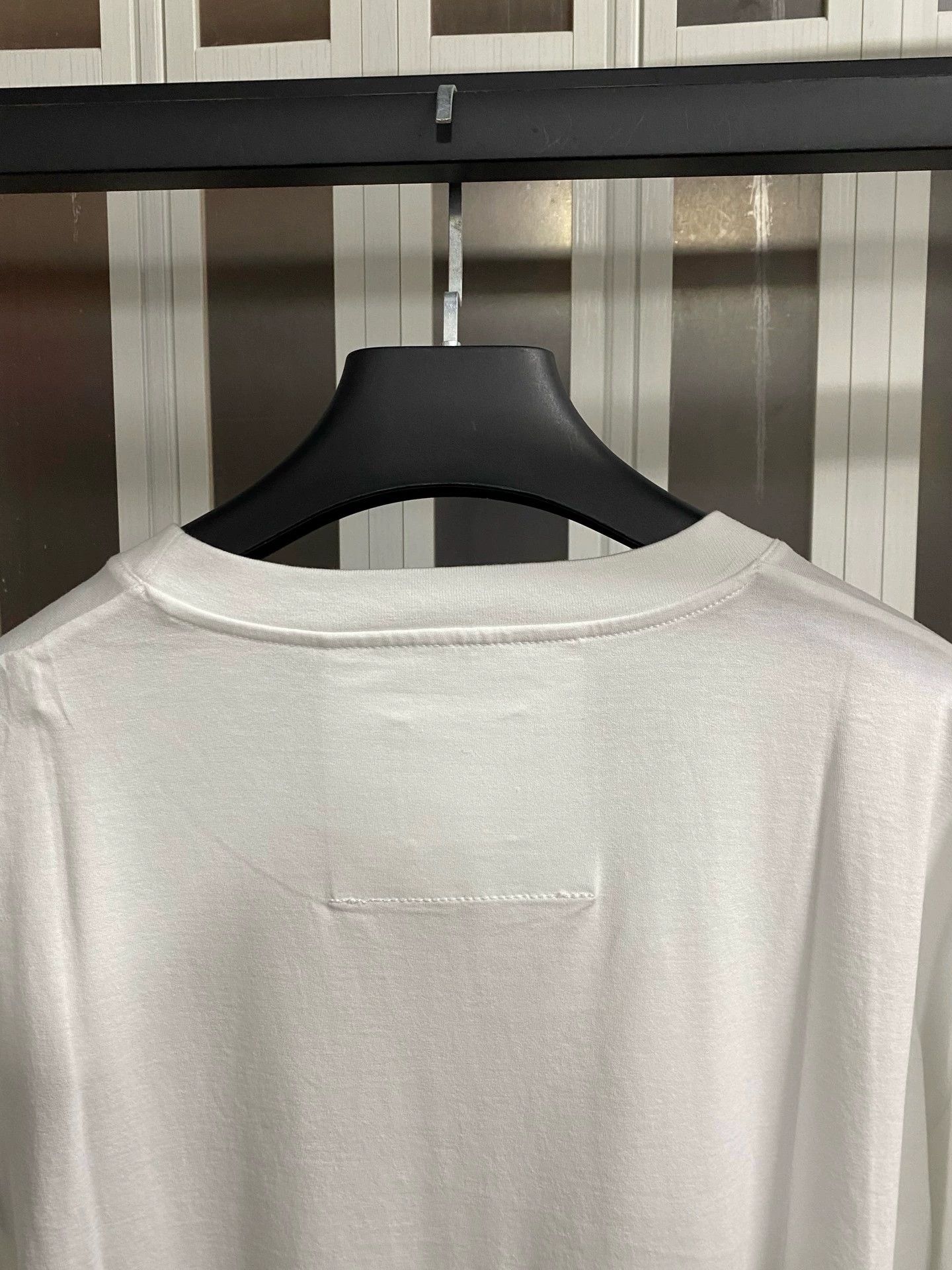 Givenchy Givenchy Men's Short Sleeve Graphic T-Shirt Size US S / EU 44-46 / 1 - 5 Thumbnail