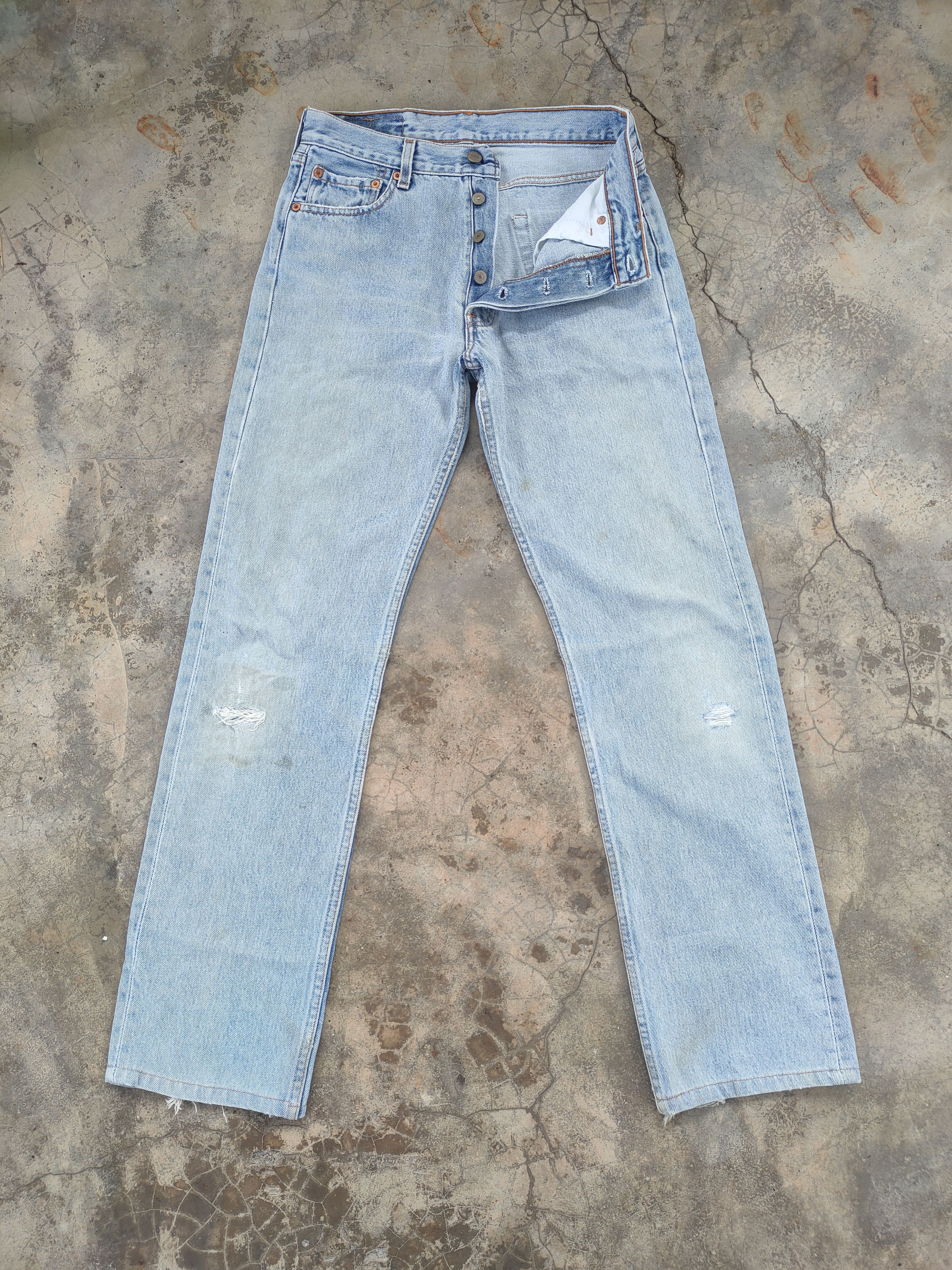 Jean × Levi's × Vintage VINTAGE LEVI'S 501 90' FADED WASH DISTRESSED JEANS PANTS Size US 29 - 1 Thumbnail
